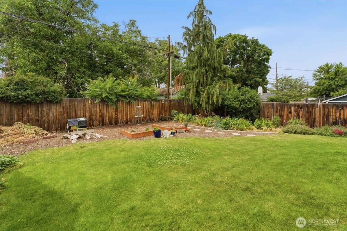 1002 Vassar Avenue Property Photo 24