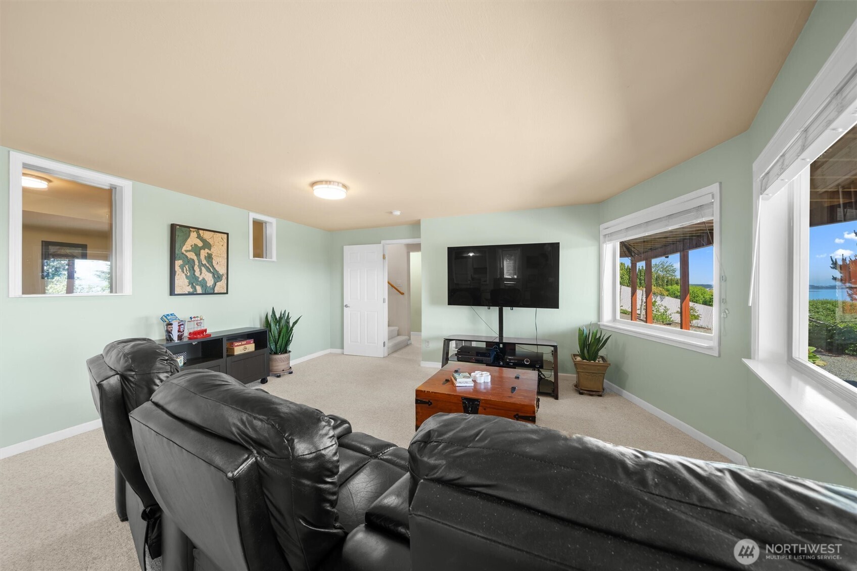 1489 Crestview Drive Property Photo 31