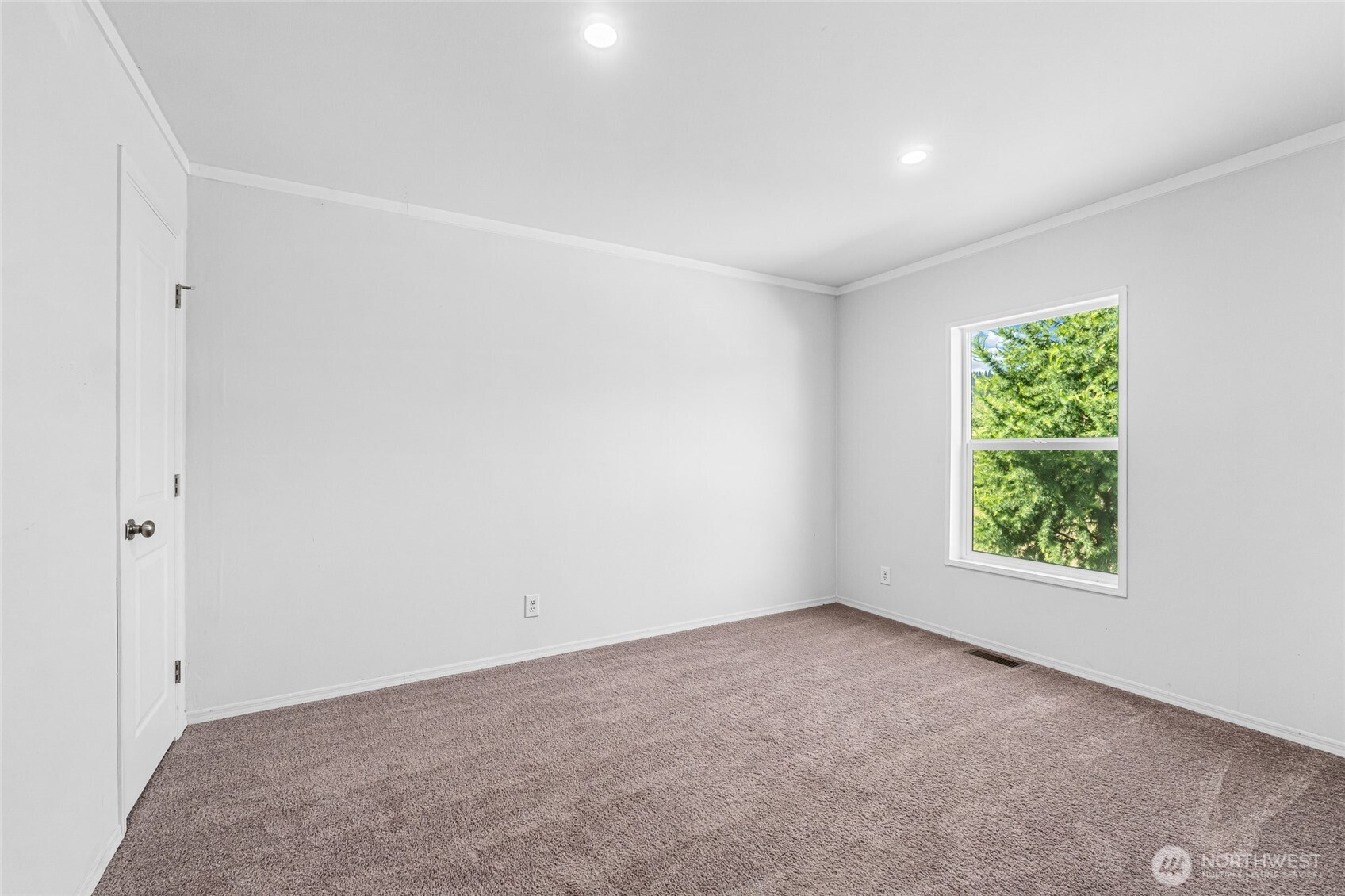 8 Mallard Lane Property Photo 24