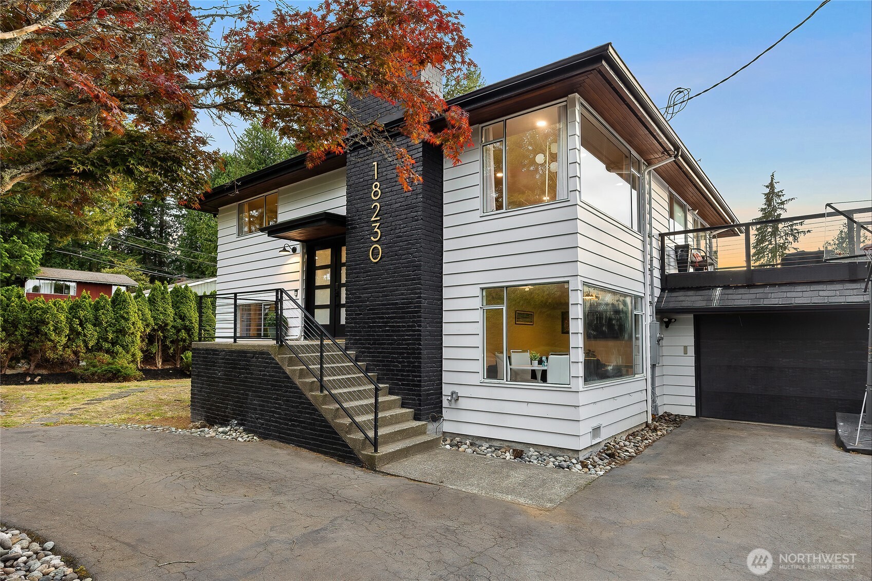 18230 88th Avenue Property Photo 3
