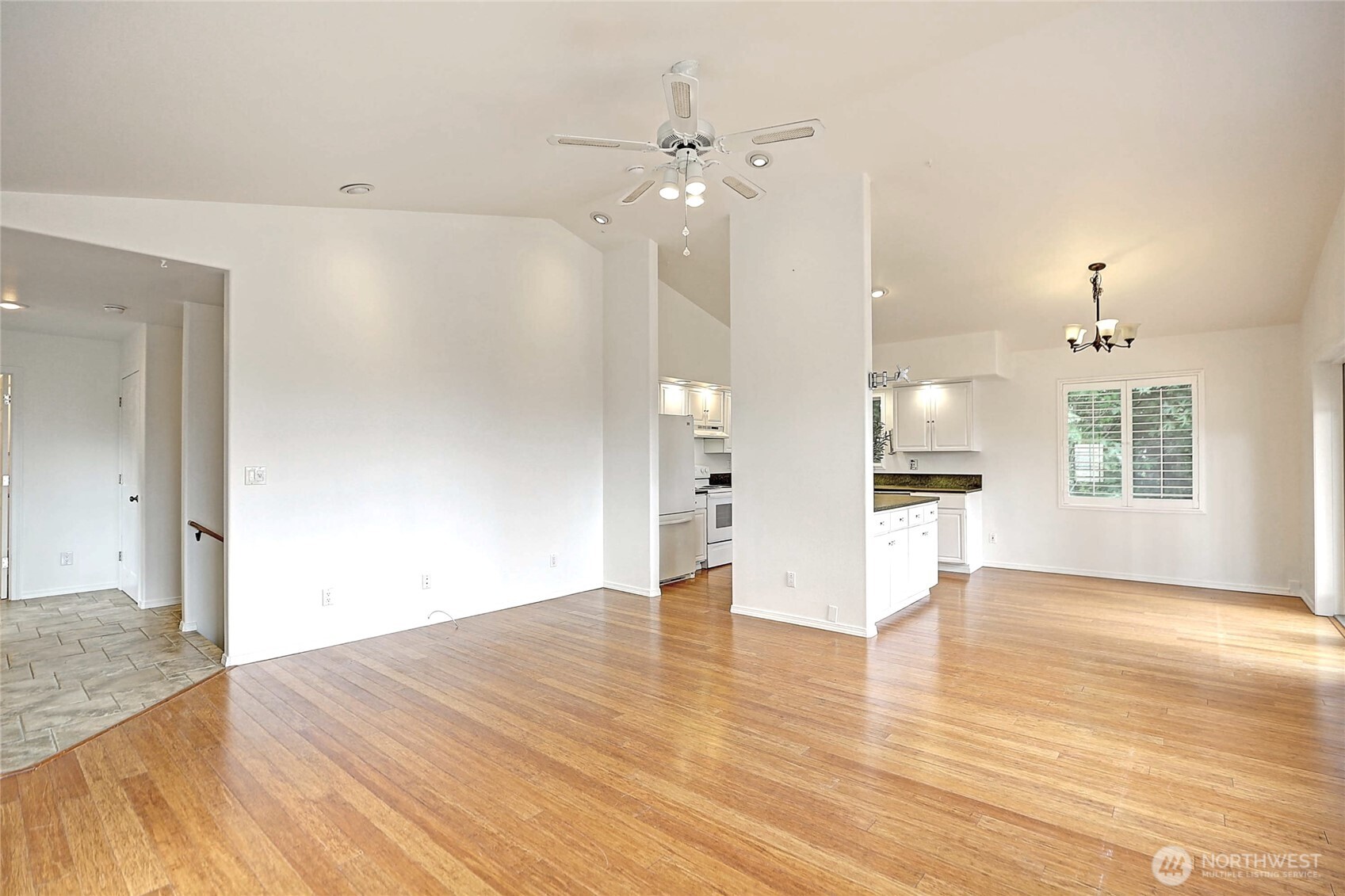 663 Vesper Way Property Photo 24