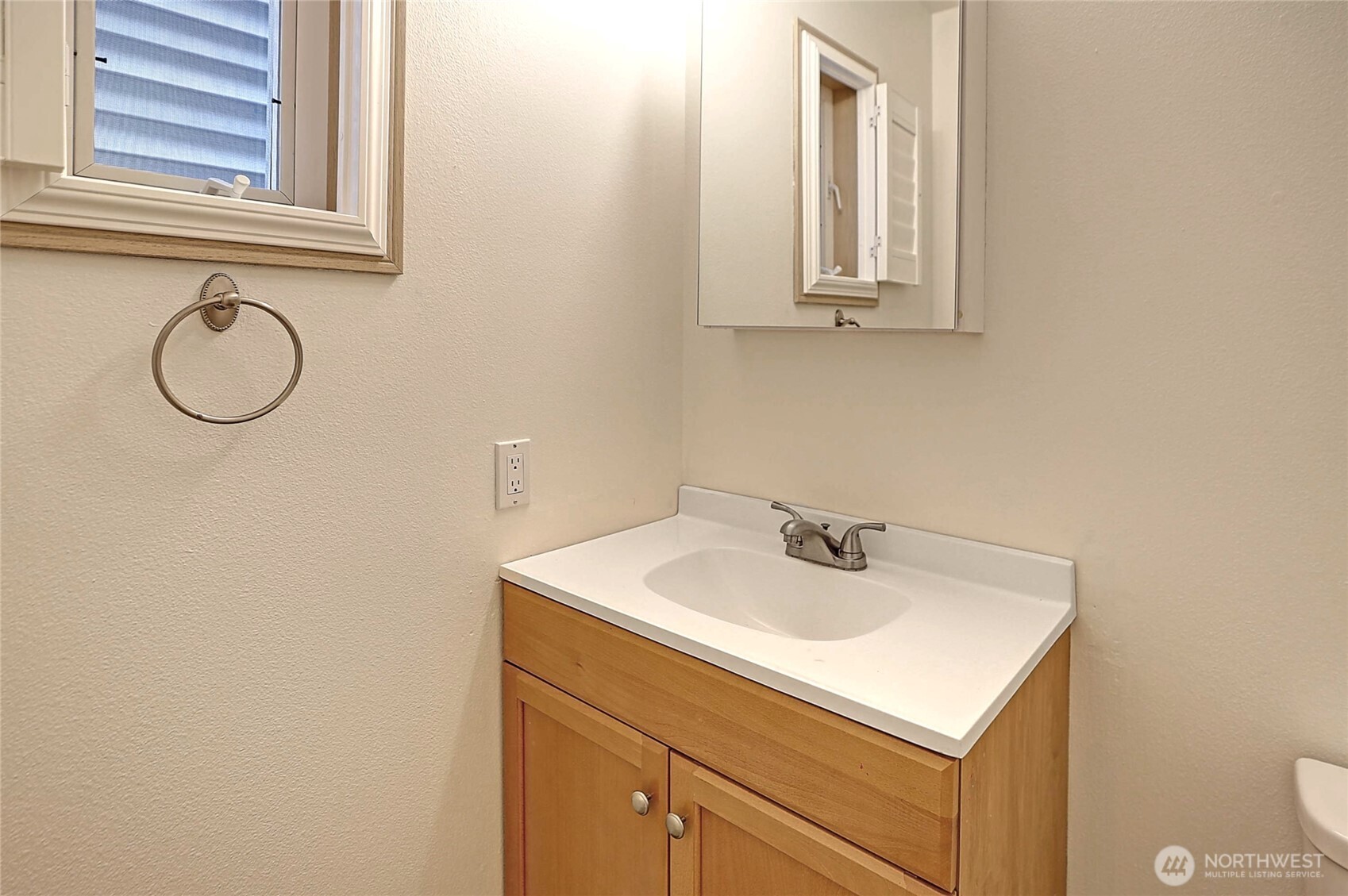 663 Vesper Way Property Photo 25