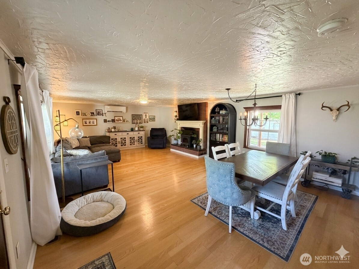 260 Lincoln Avenue Property Photo 15