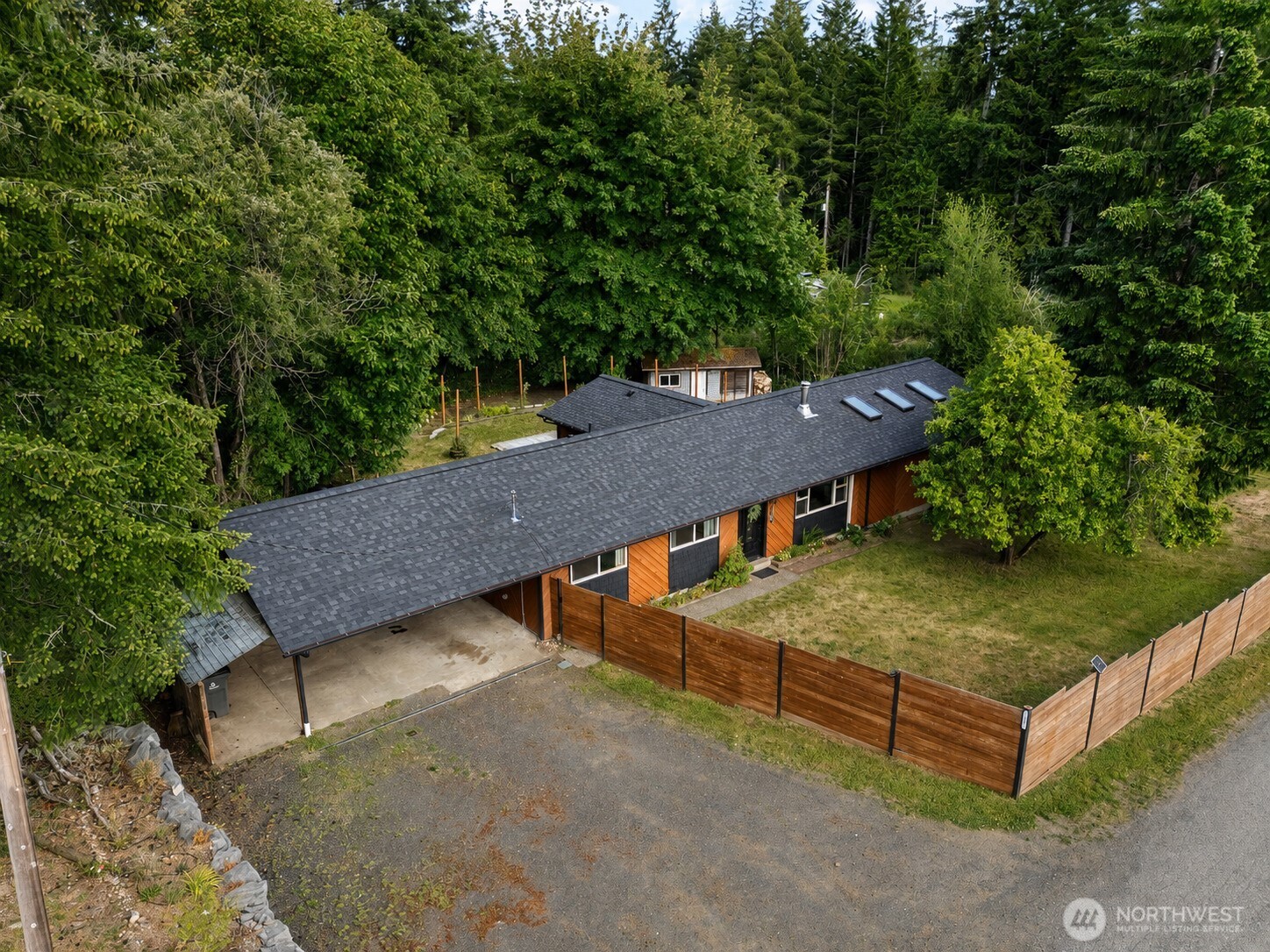 31 Se Campfire Court Property Photo 1