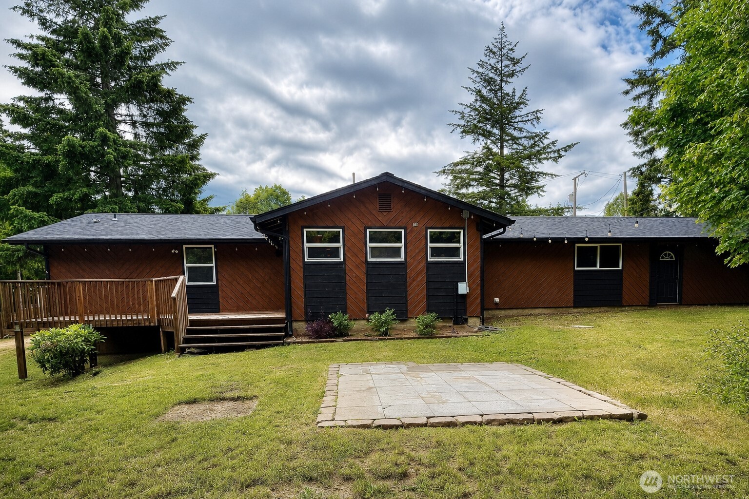 31 Se Campfire Court Property Photo 2
