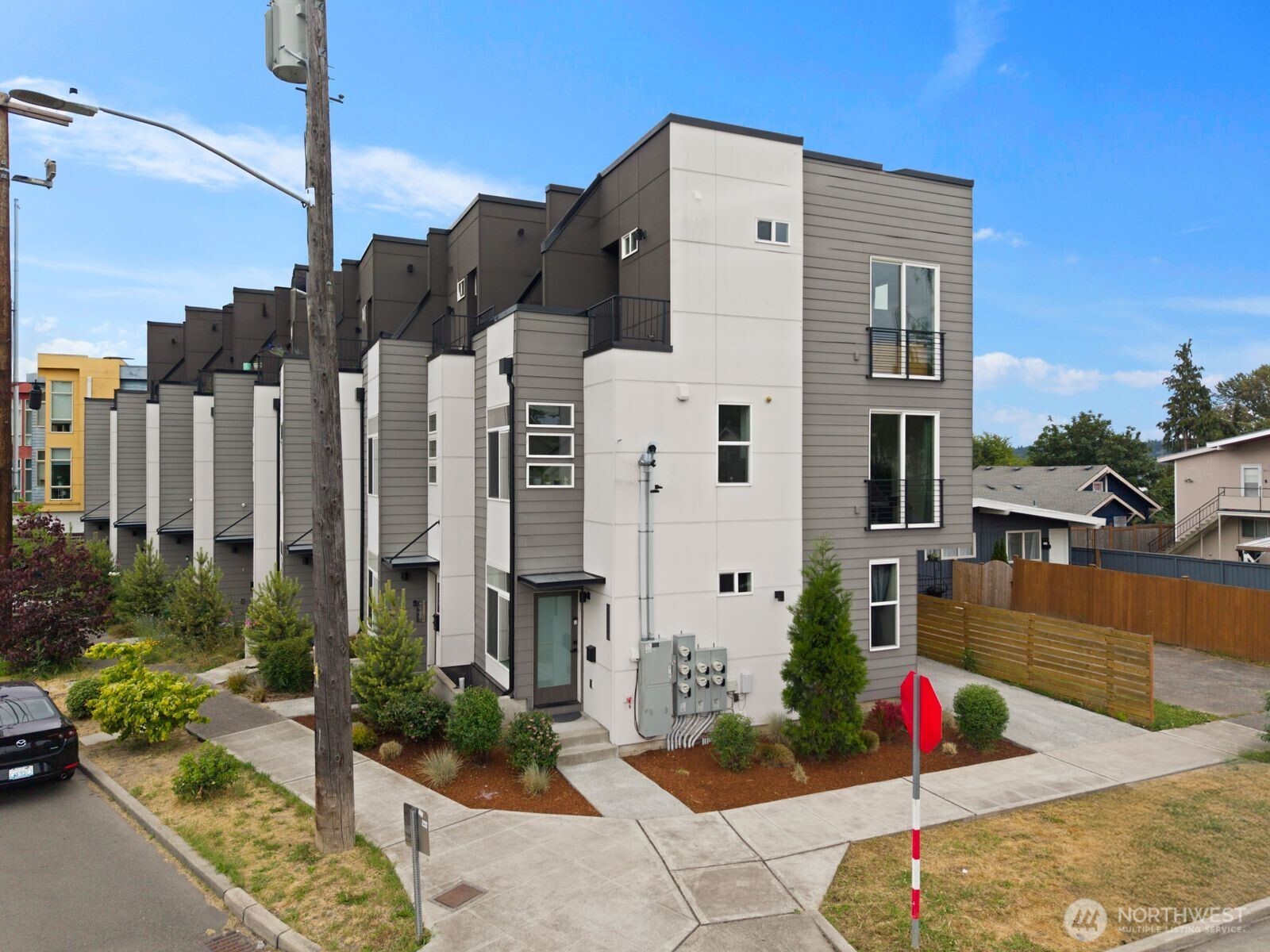 9326 Renton Avenue G Property Photo 2