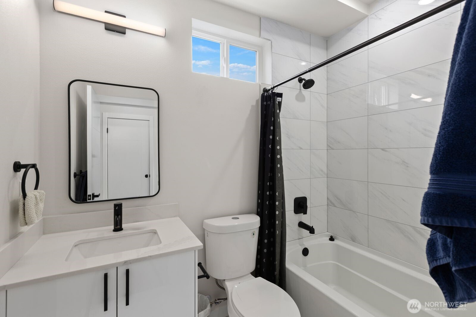 9326 Renton Avenue G Property Photo 6