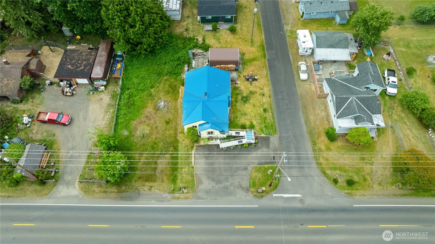303 S Forrest Street Property Photo 18