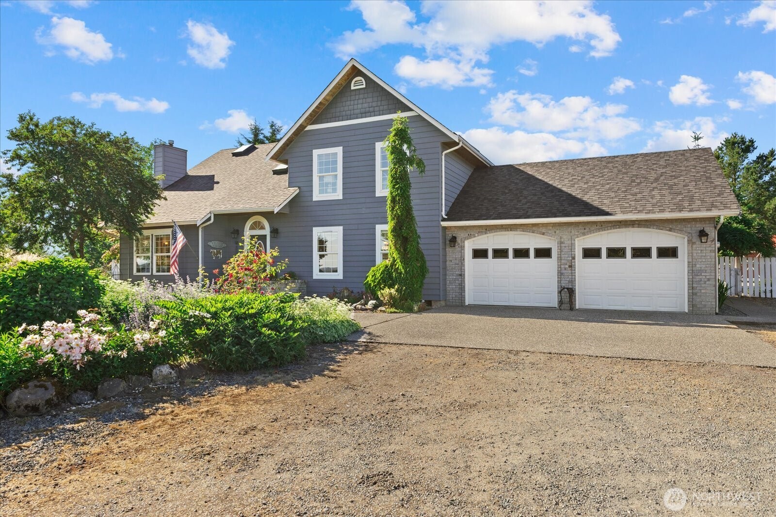 22285 Cully Road Property Photo 5