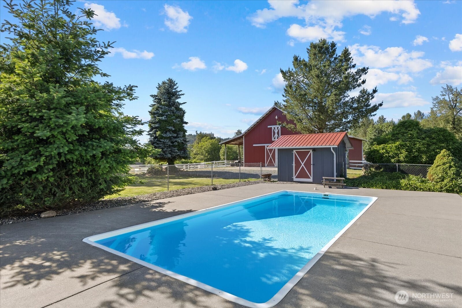 22285 Cully Road Property Photo 8