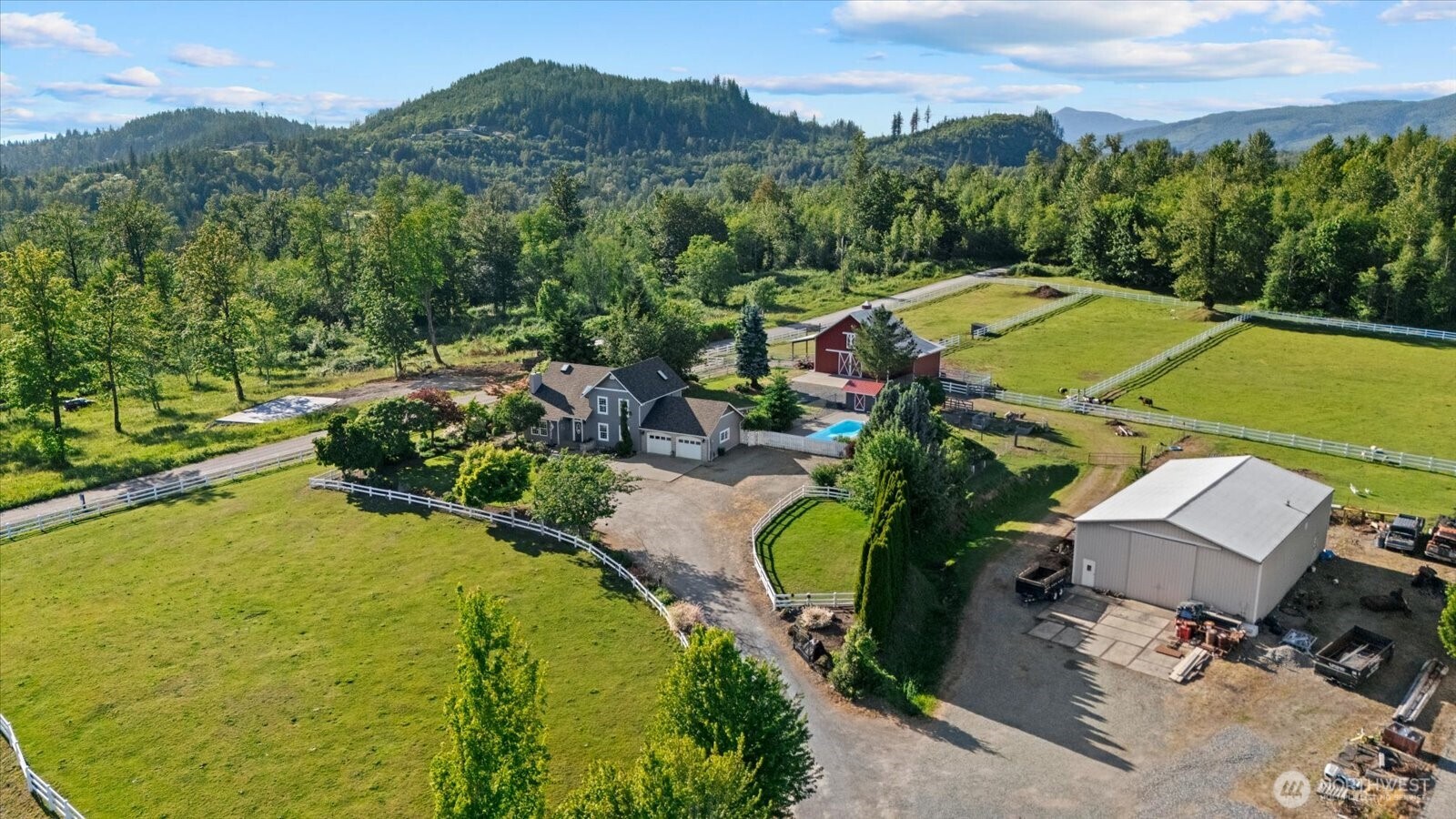 22285 Cully Road Property Photo 11