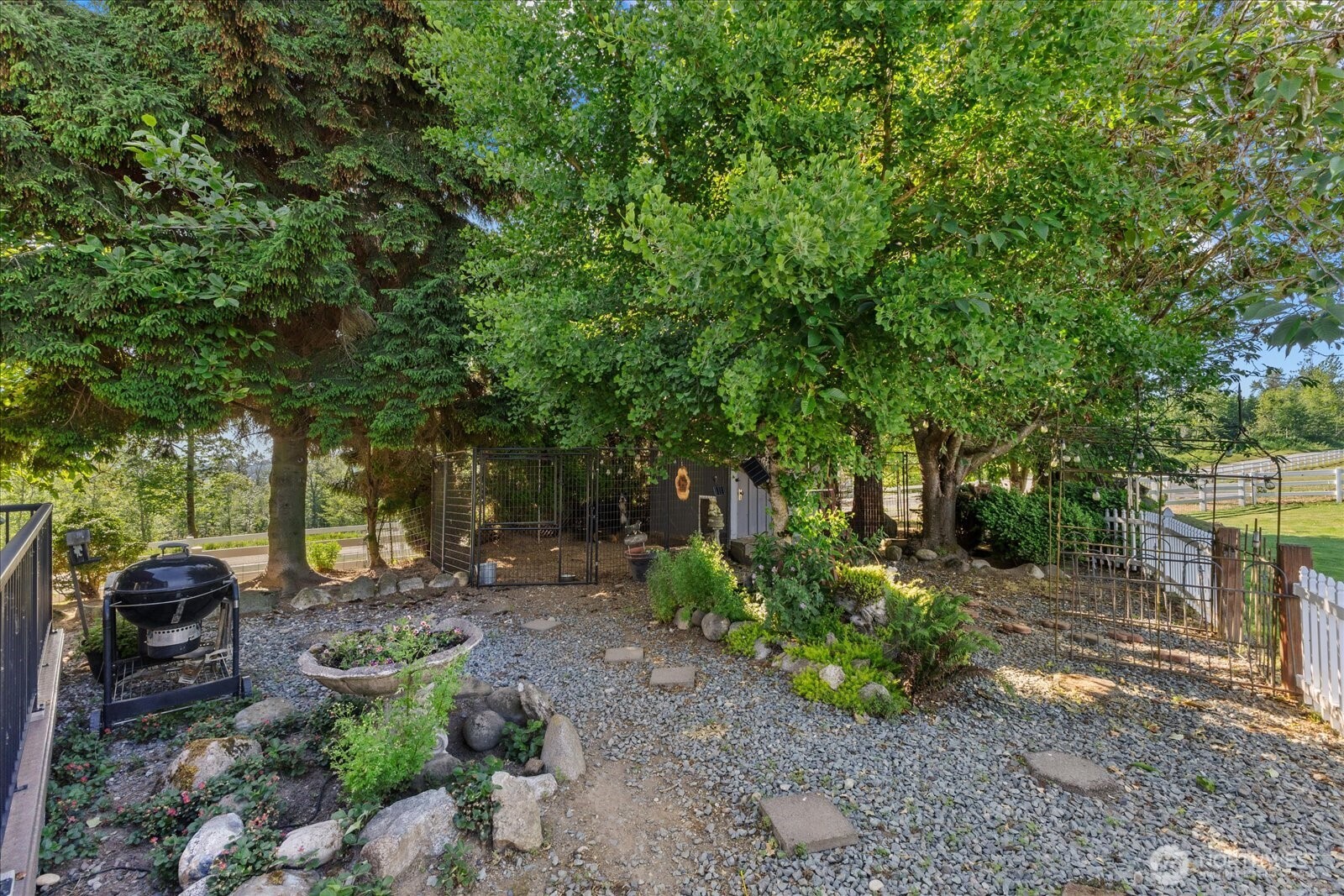 22285 Cully Road Property Photo 13