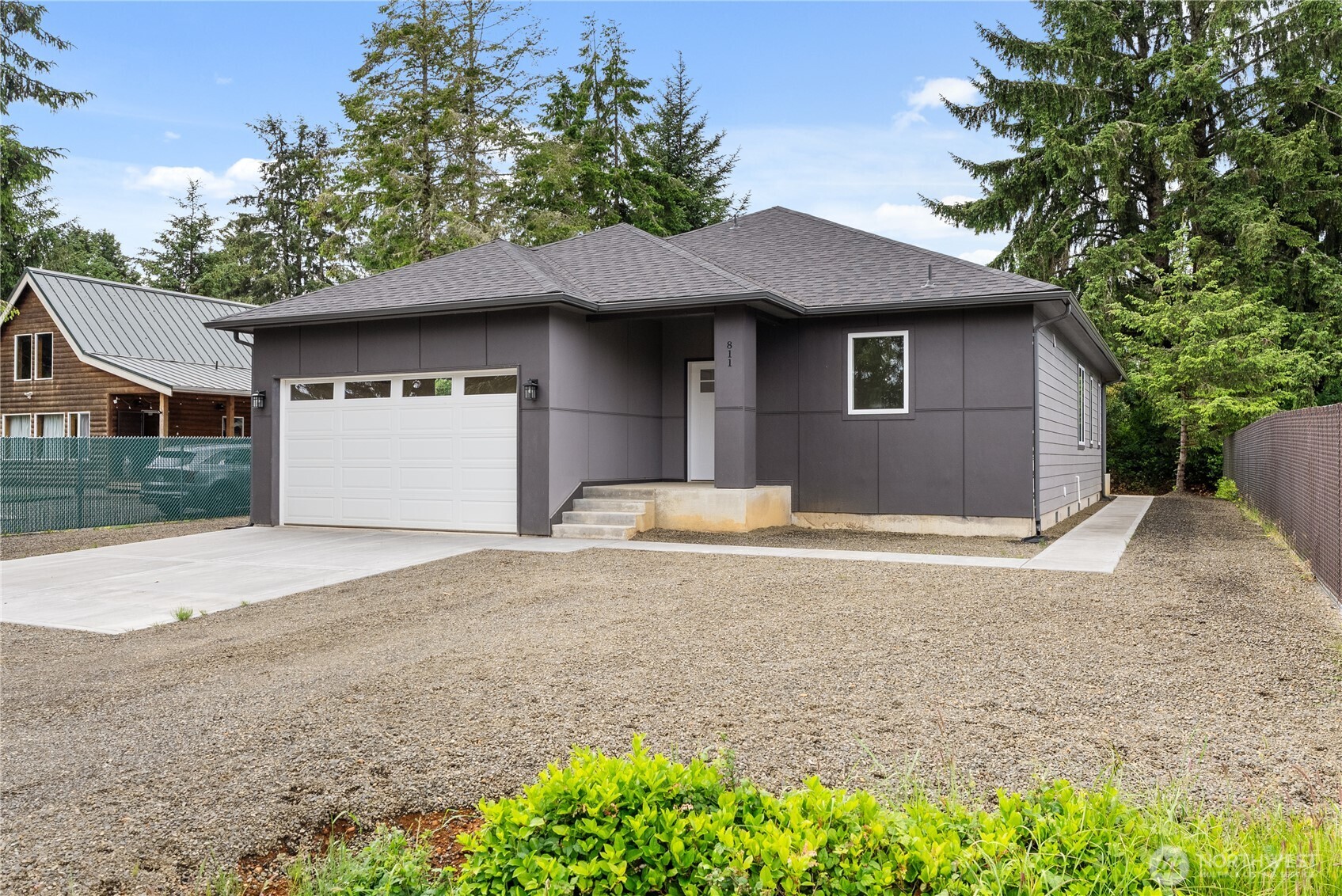 811 Vagabond Avenue Property Photo 1