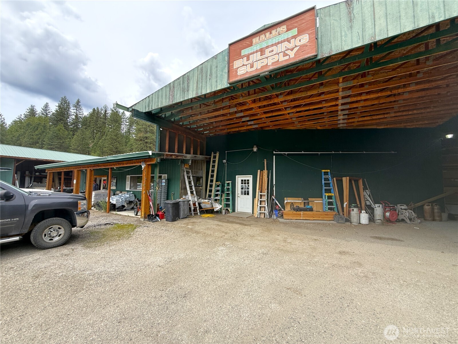 30007 Hwy 20 Property Photo 25