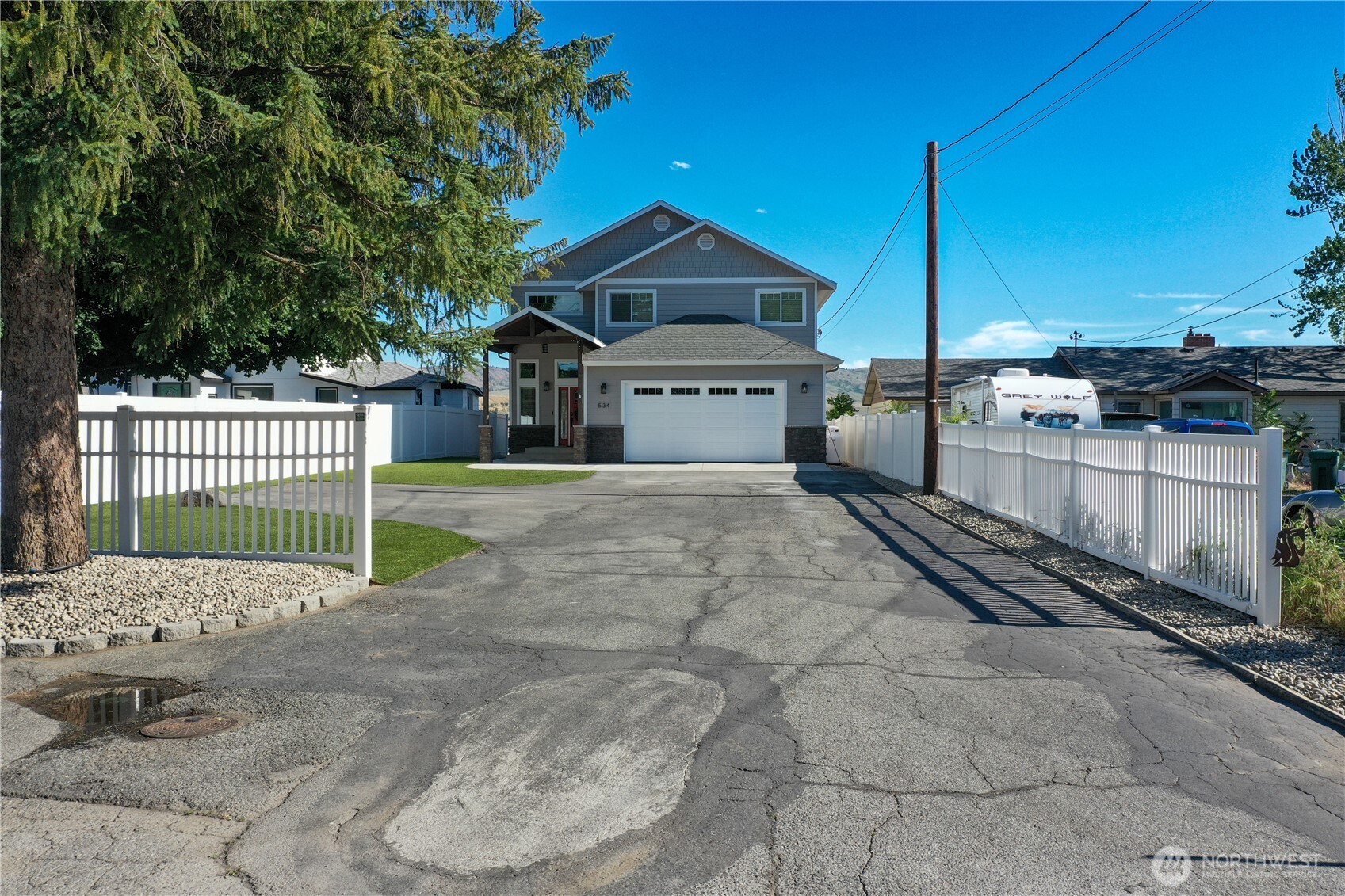 534 Dewberry Avenue Property Photo 38