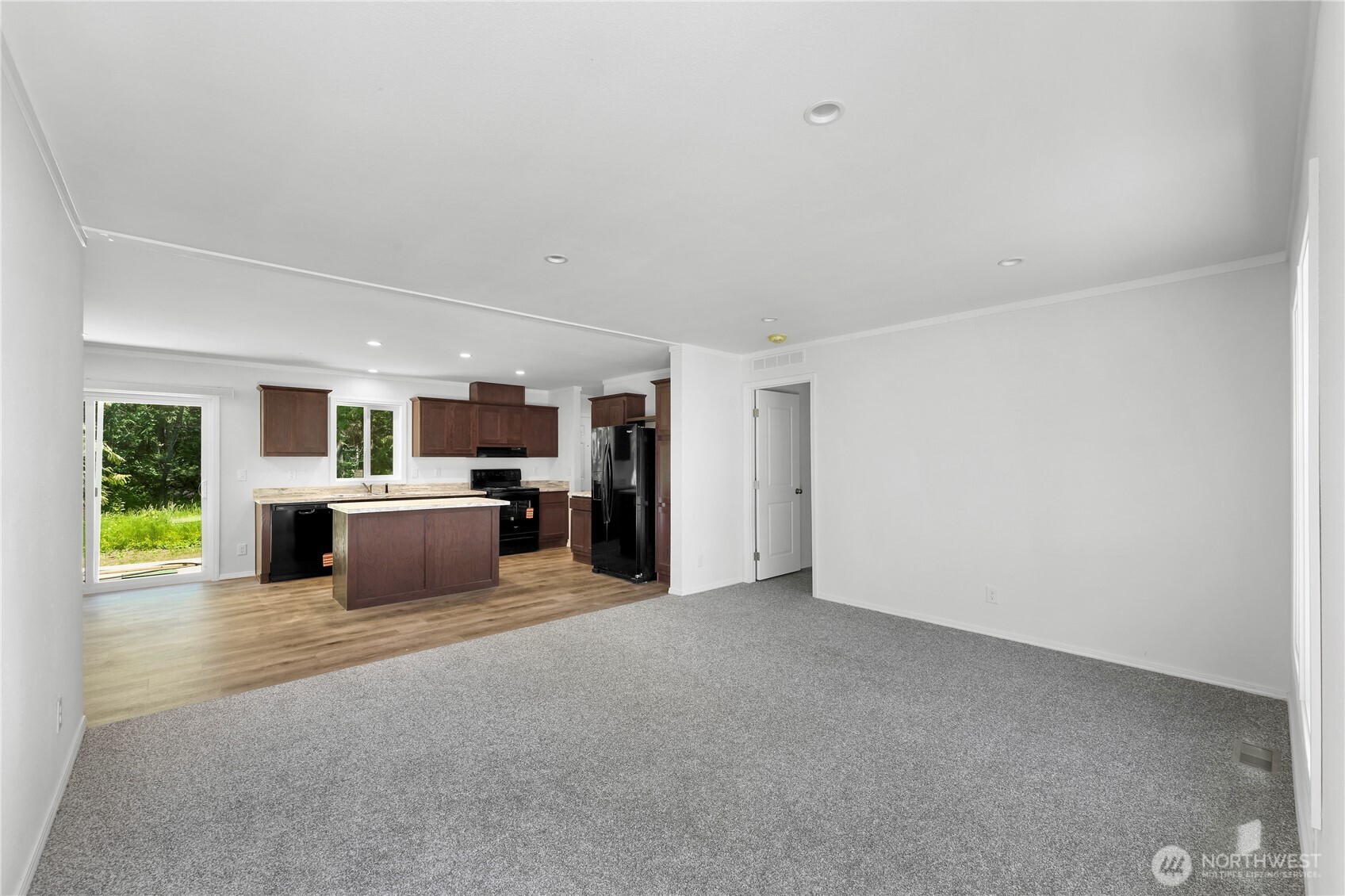7944 Carson Road Property Photo 4