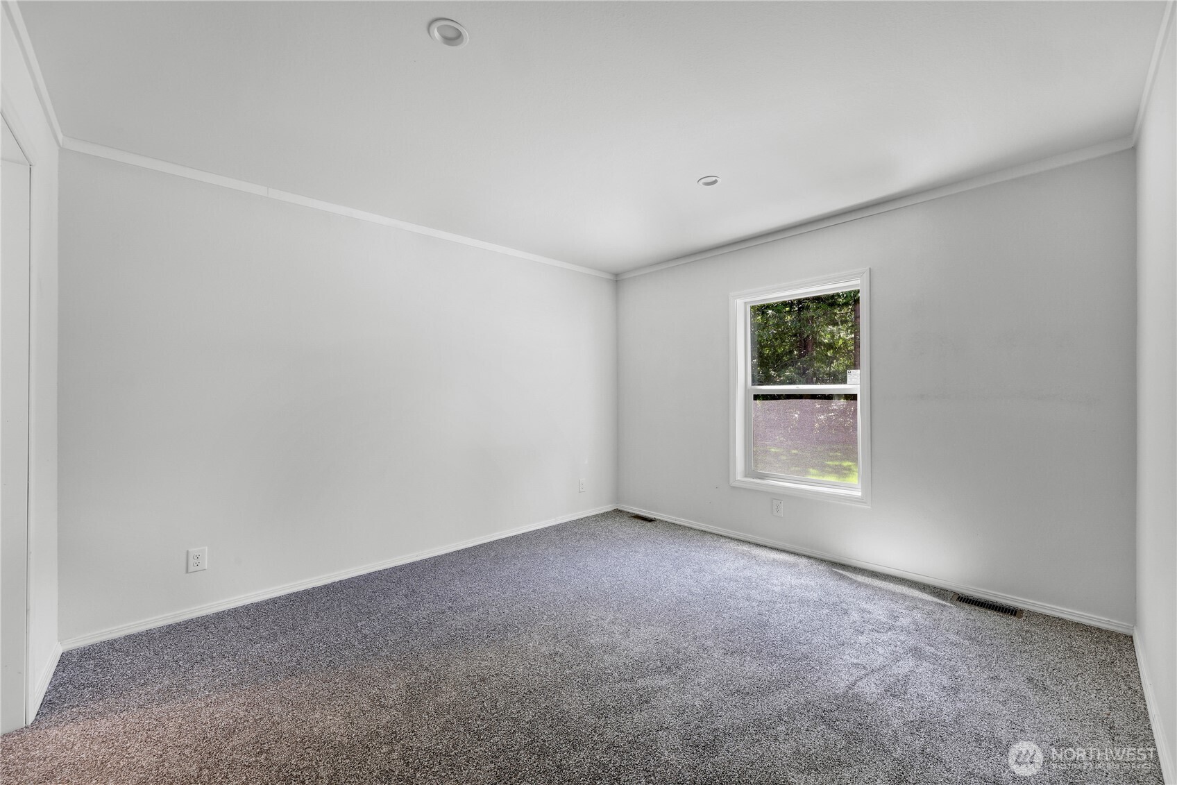 7944 Carson Road Property Photo 16