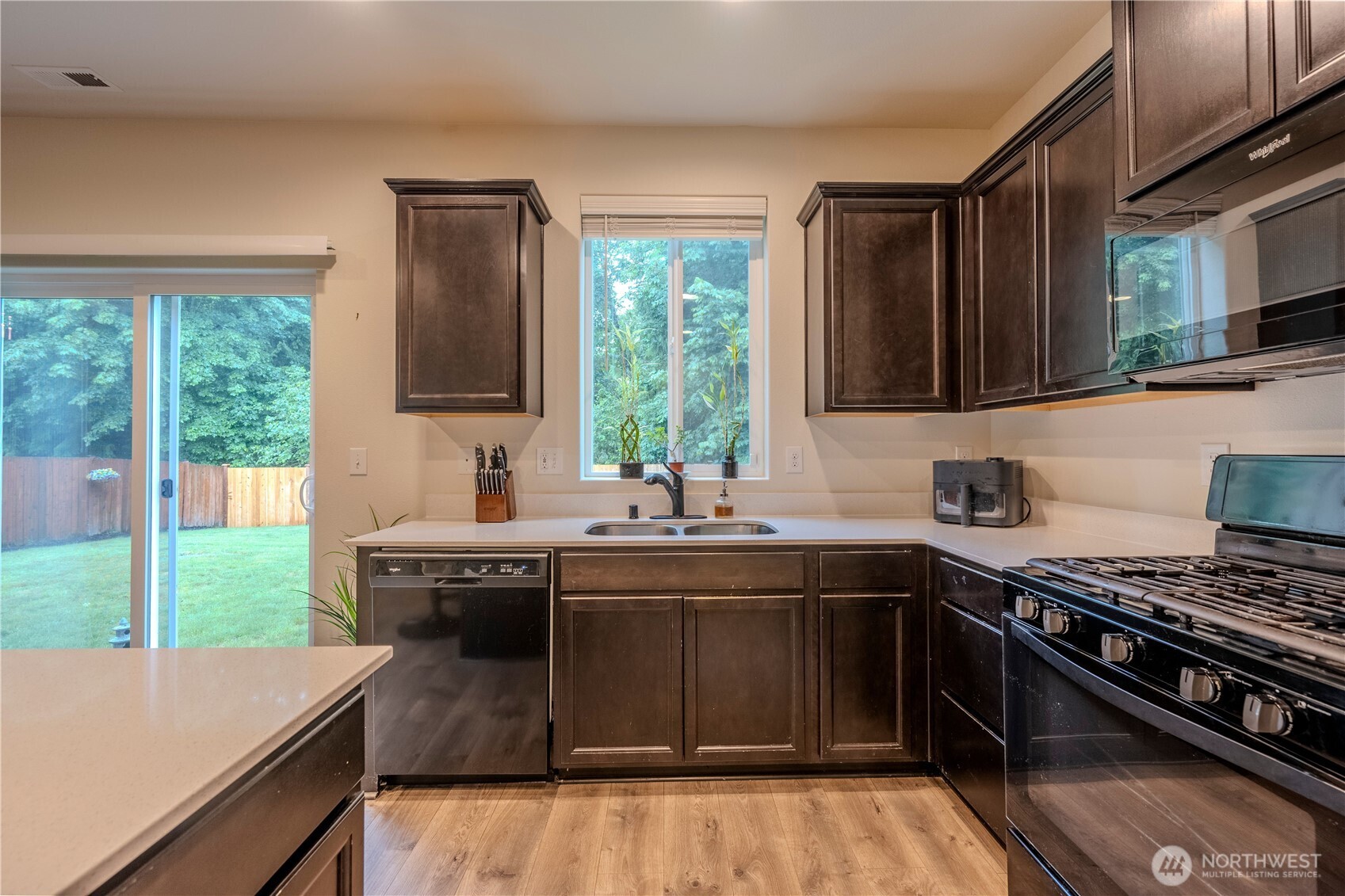 7129 Munn Lake Drive Property Photo 24