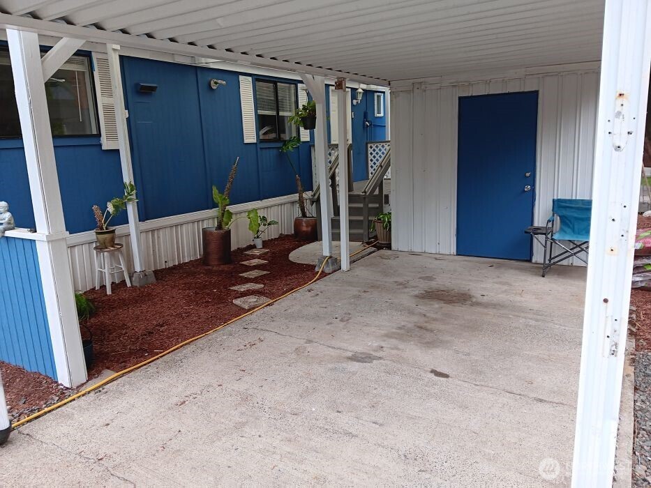 3060 Ne Mcwilliams Road 108 Property Photo 5