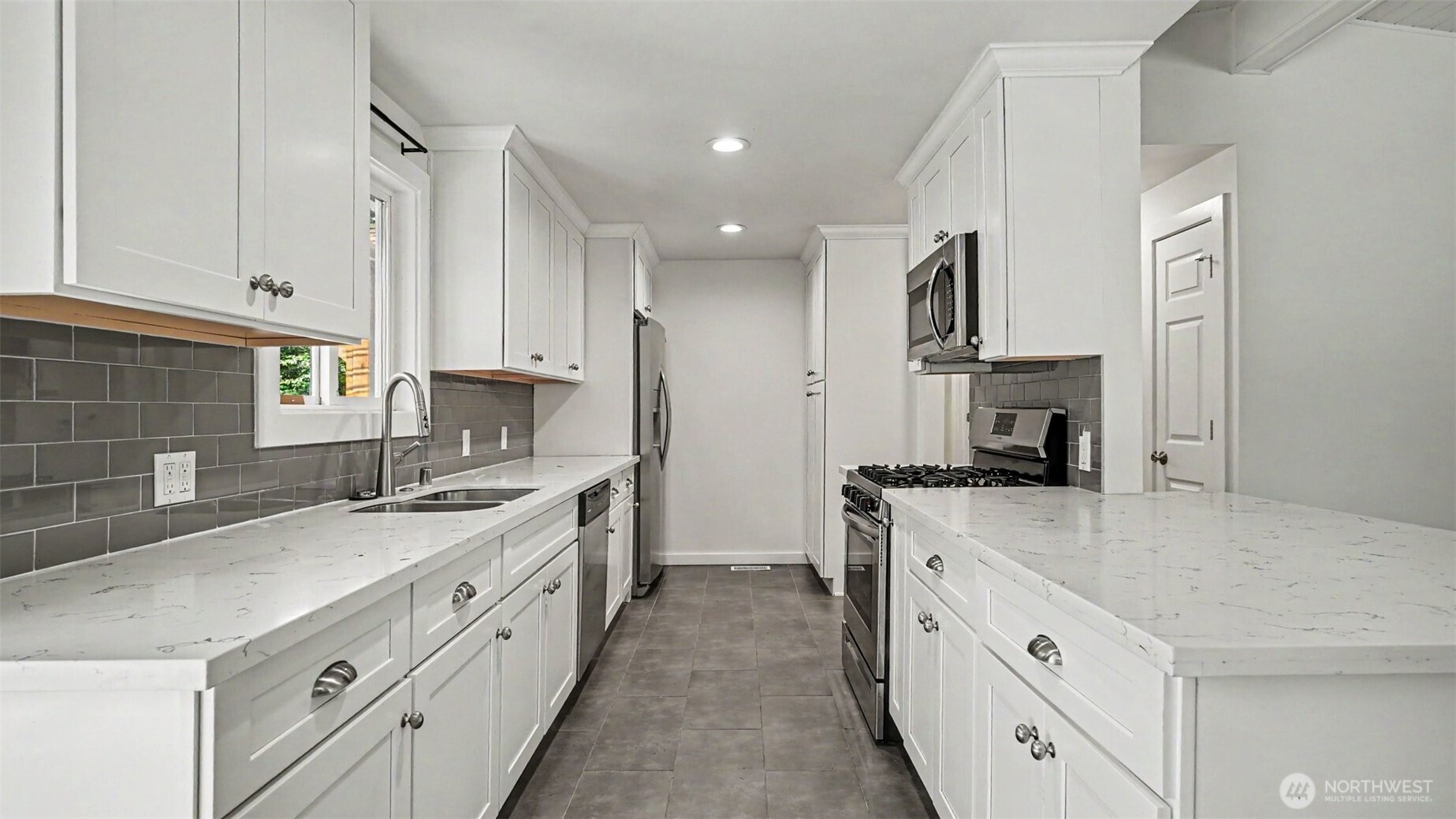 5318 193rd Place Property Photo 13