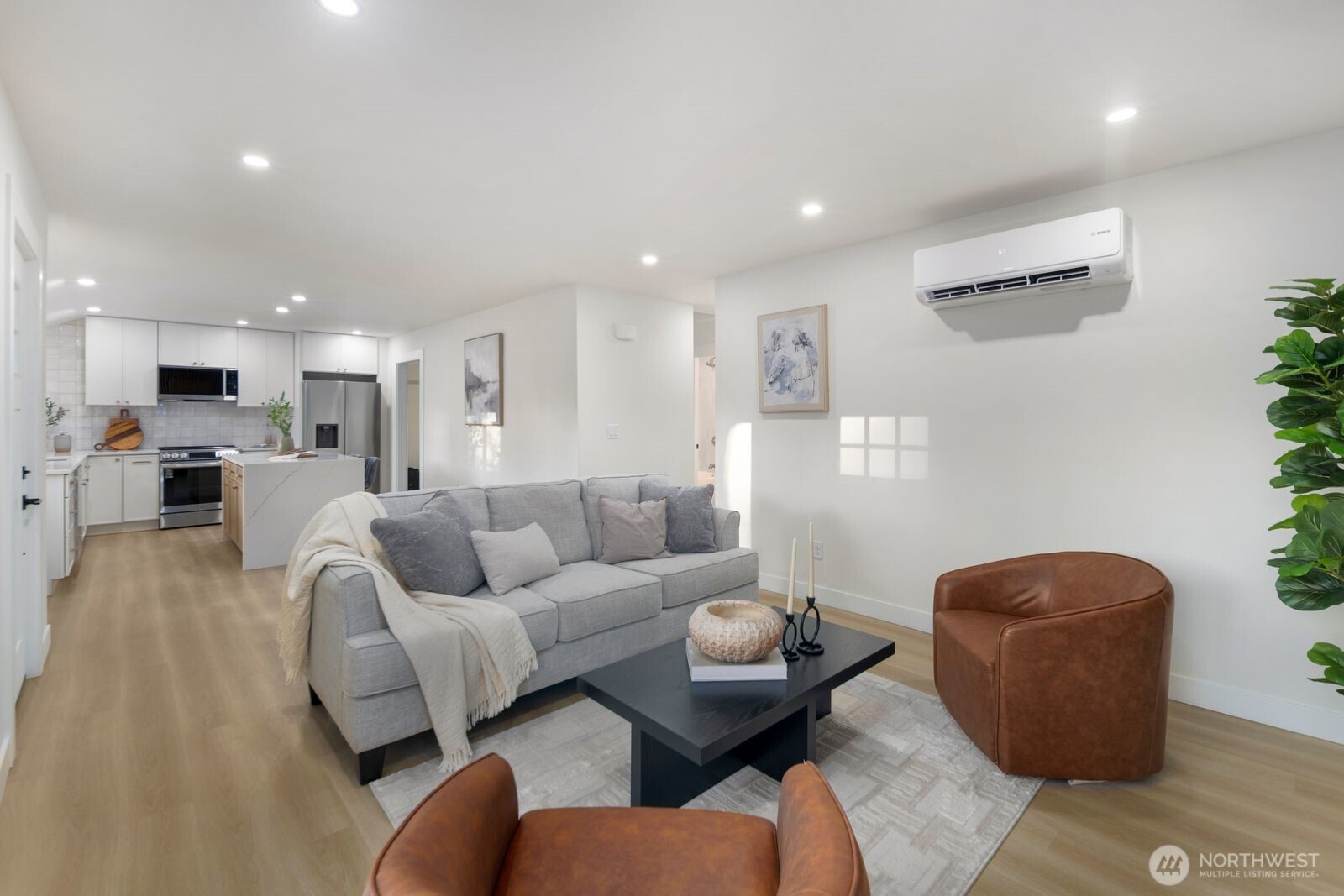 12042 5th Avenue Property Photo 5