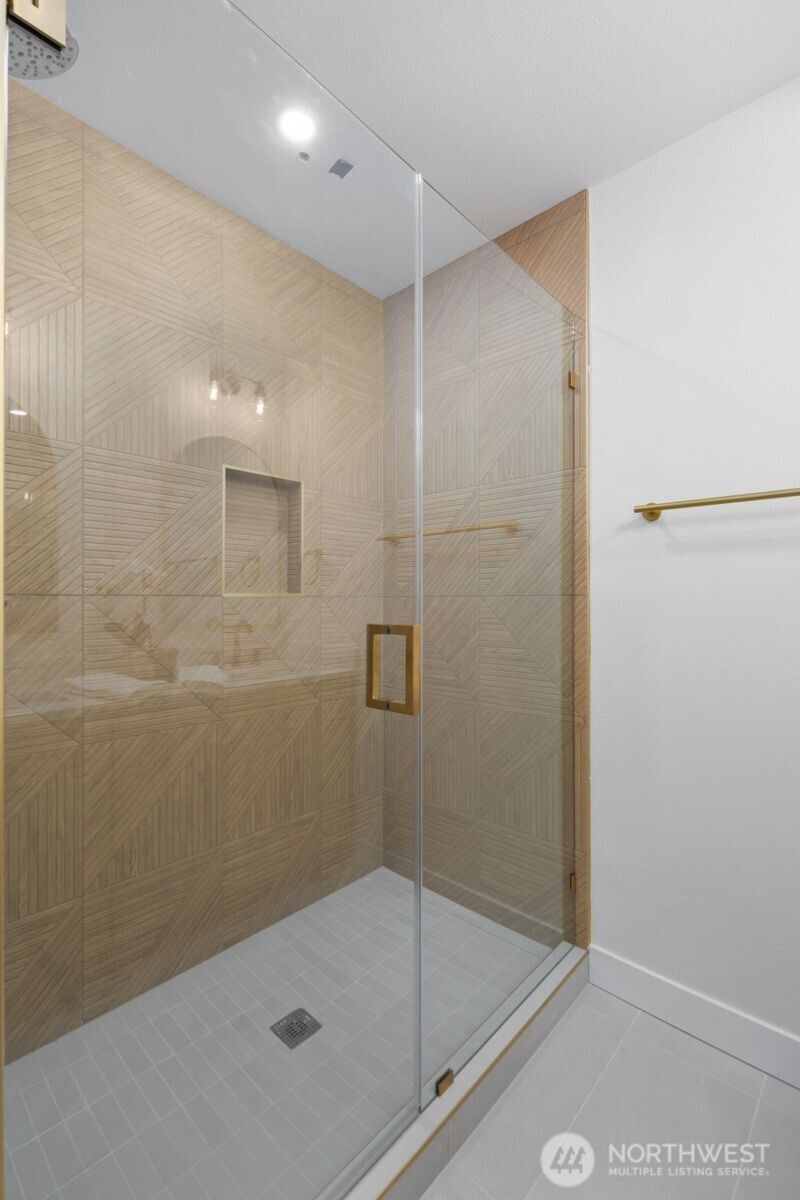 12042 5th Avenue Property Photo 19
