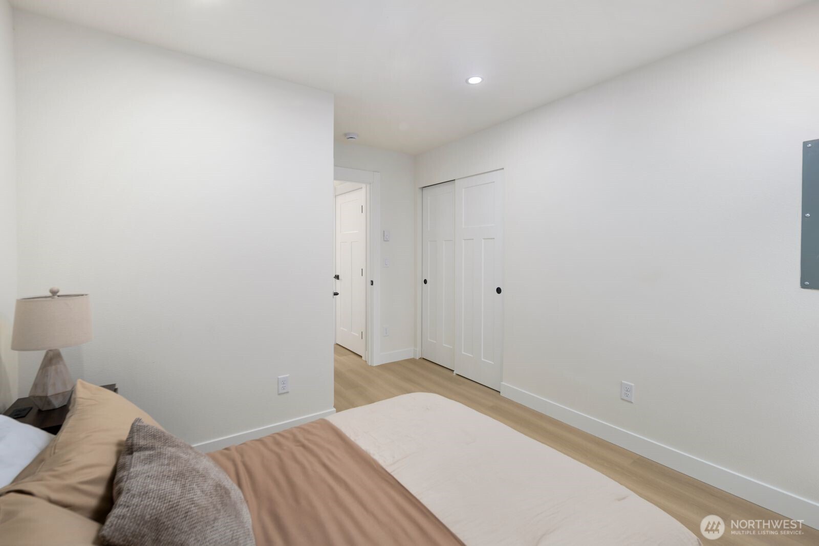 12042 5th Avenue Property Photo 21