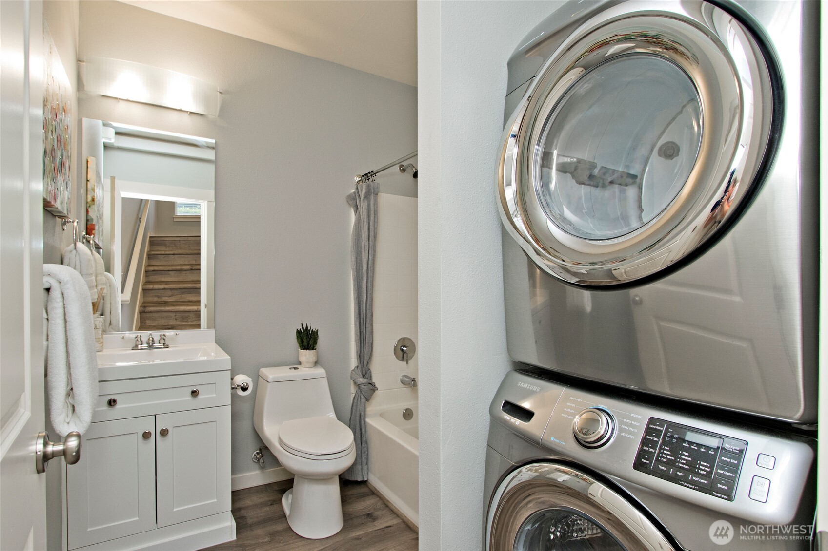 1843 Ne Kenyon Court Property Photo 24