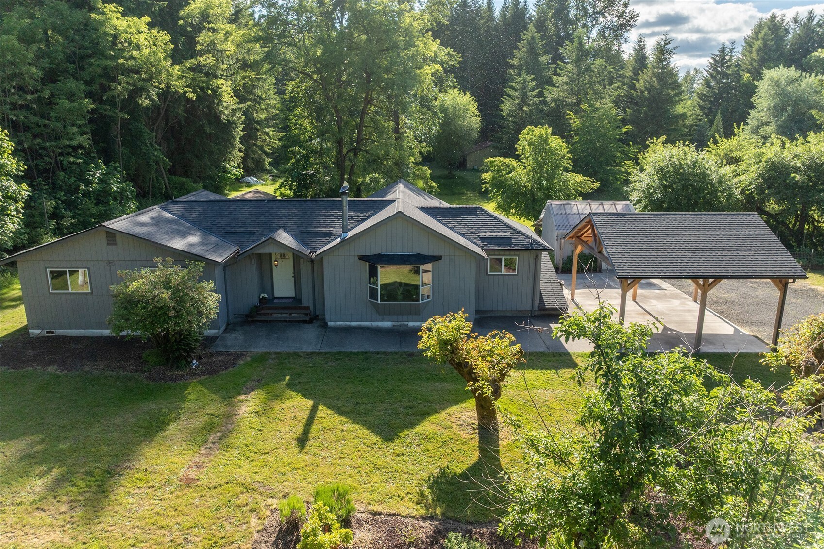 1502 S Toutle Road Property Photo 1