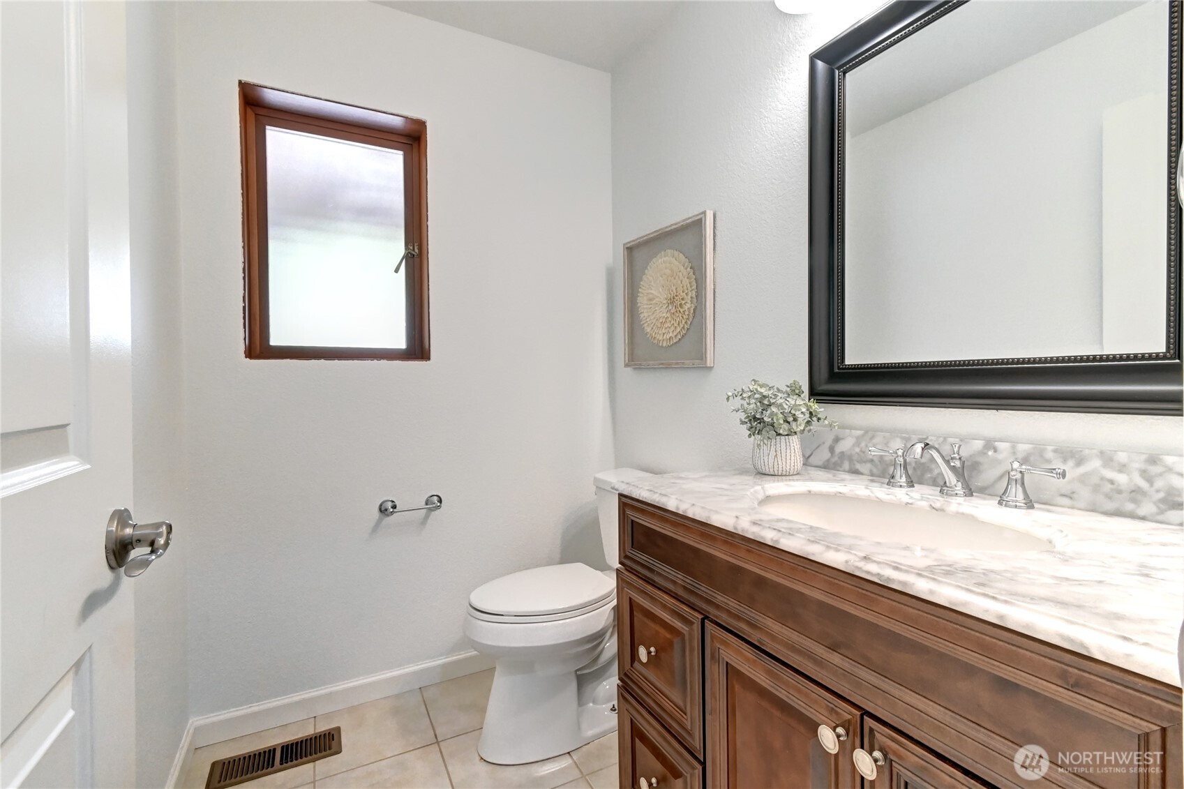 9315 36th Avenue Property Photo 13
