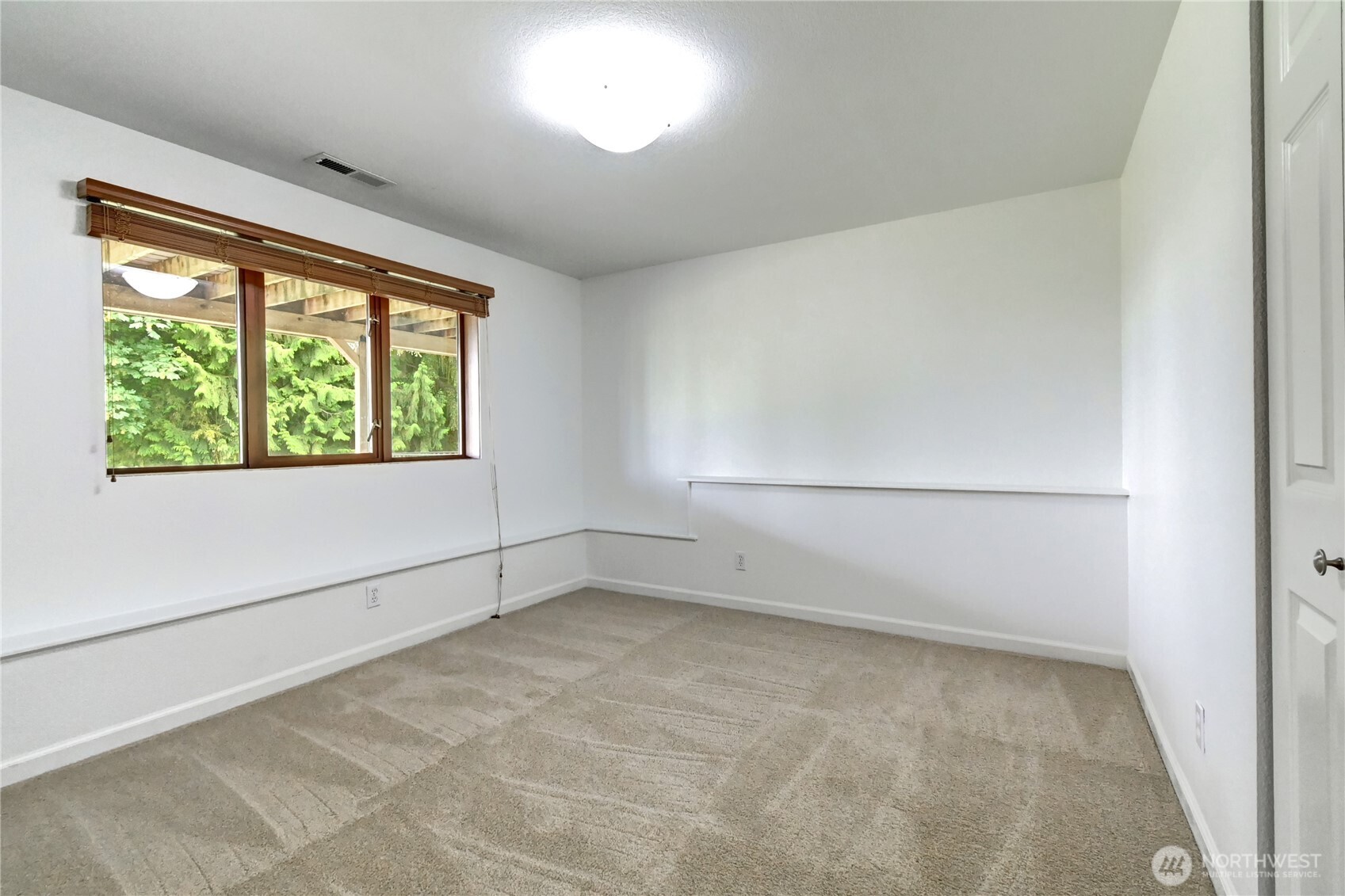 9315 36th Avenue Property Photo 27
