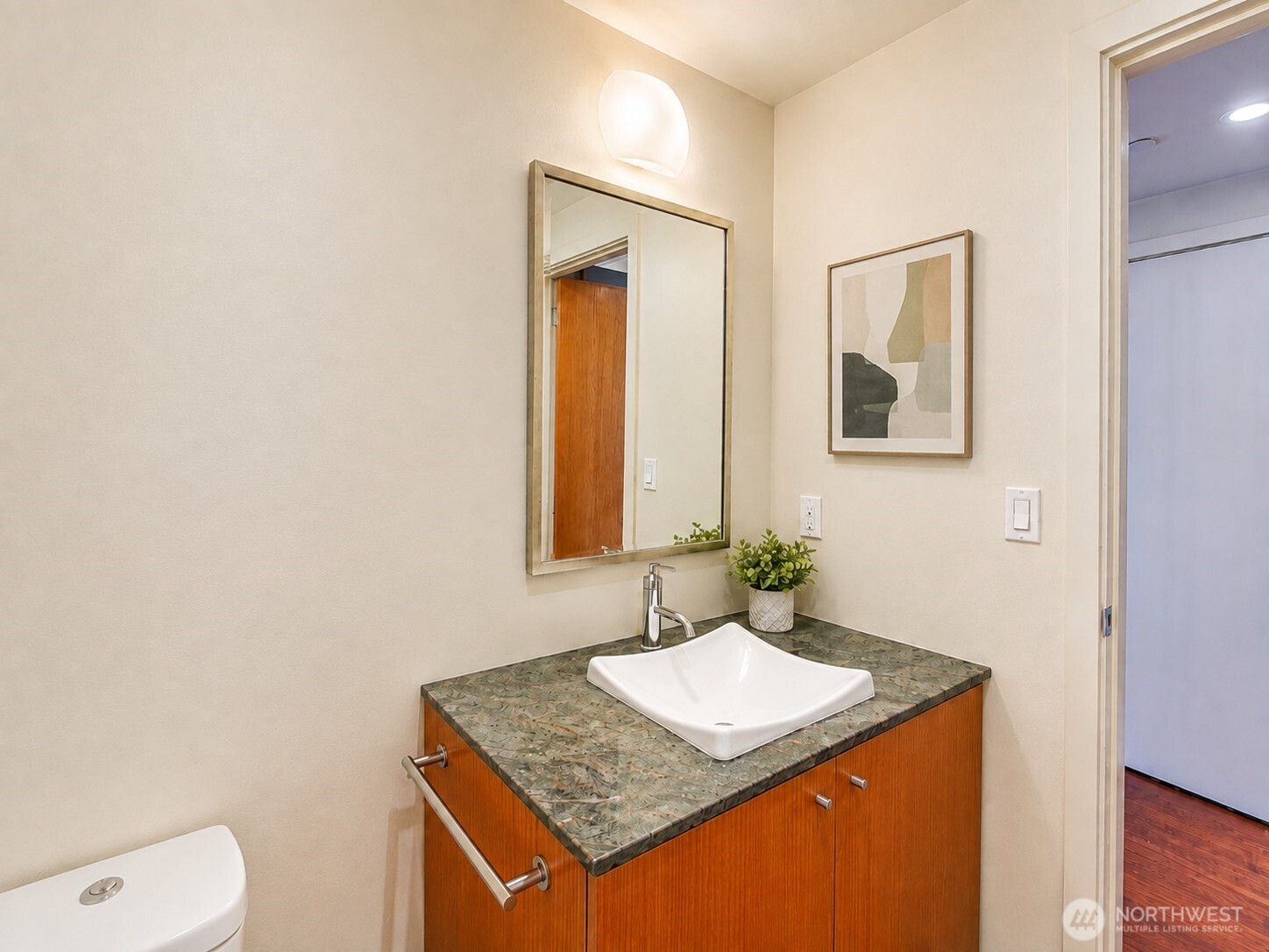 909 5th Avenue 1103 Property Photo 11