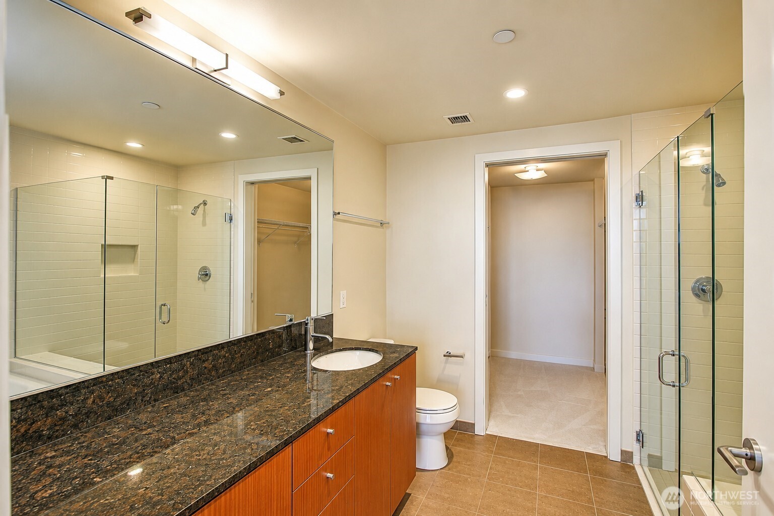 909 5th Avenue 1103 Property Photo 13
