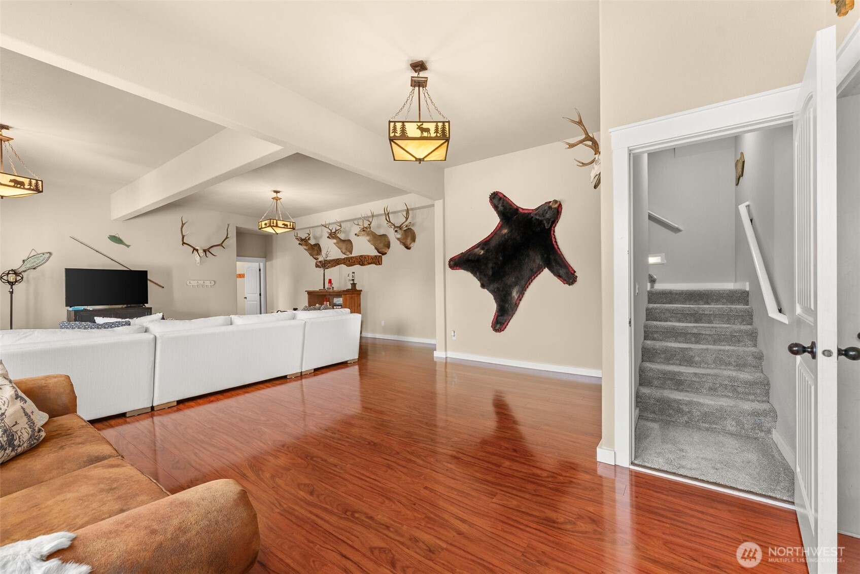 341 W Reeves Hill Drive Property Photo 25