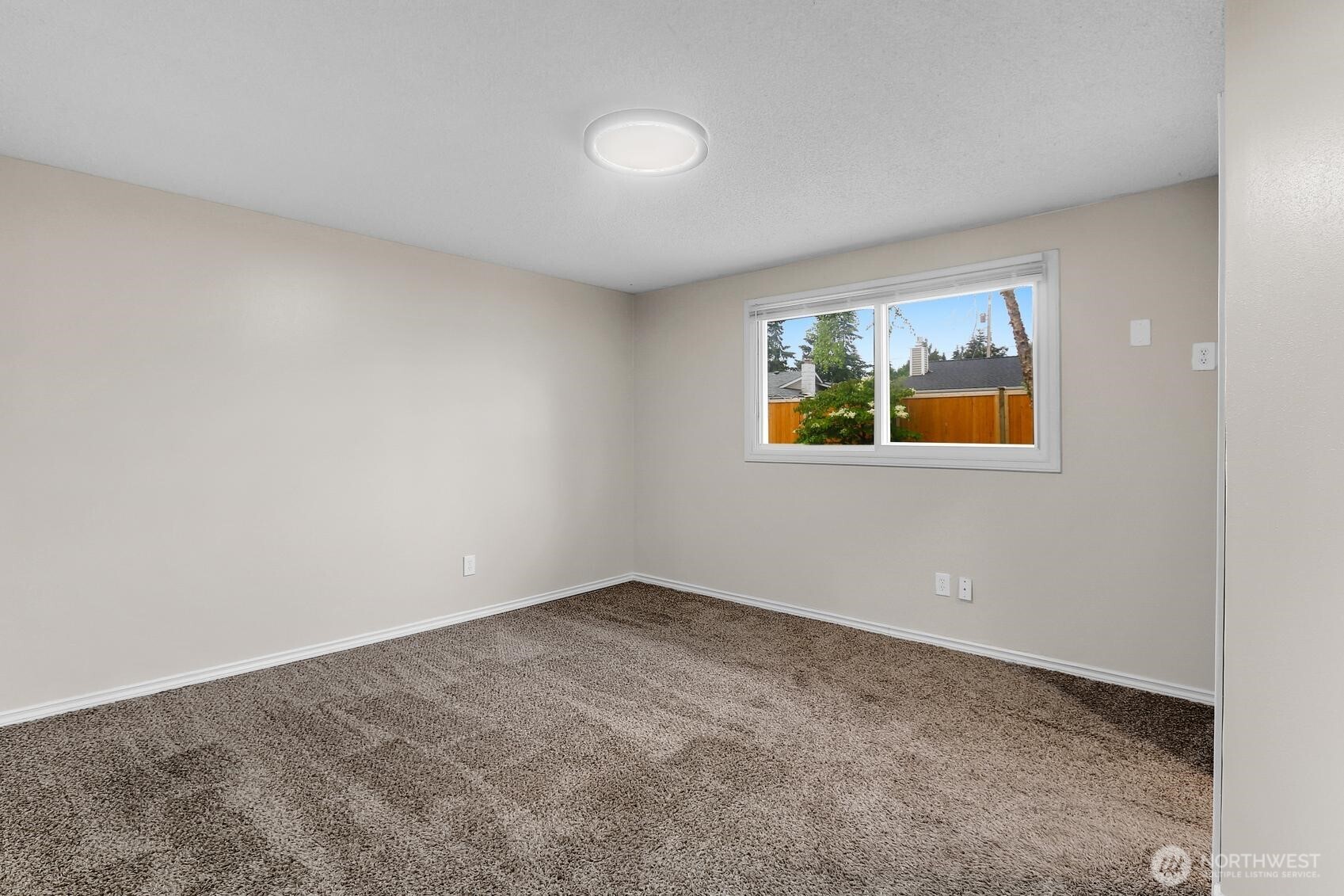 24415 14th Avenue Property Photo 9