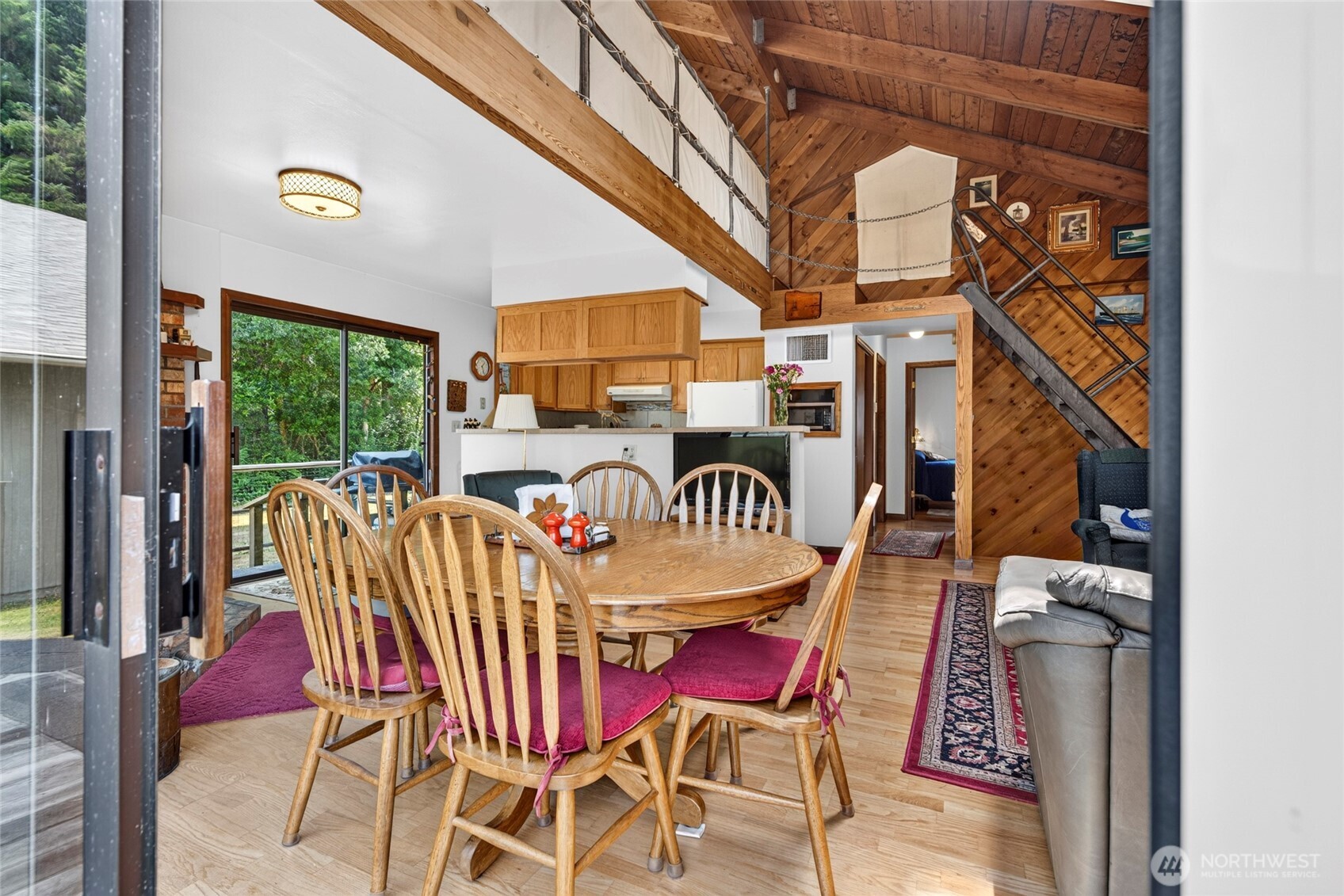 1907 194th Street Property Photo 2