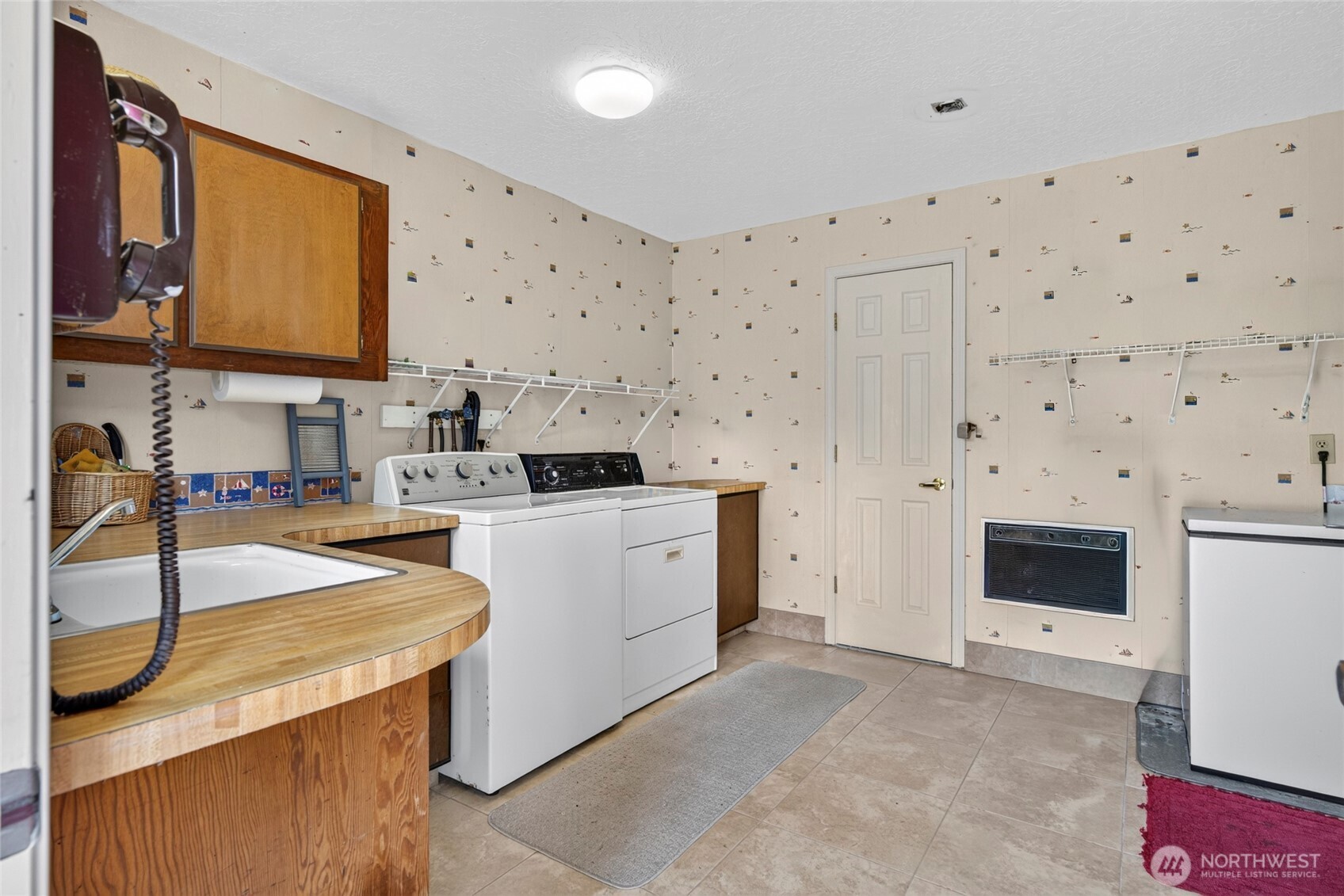 1907 194th Street Property Photo 26