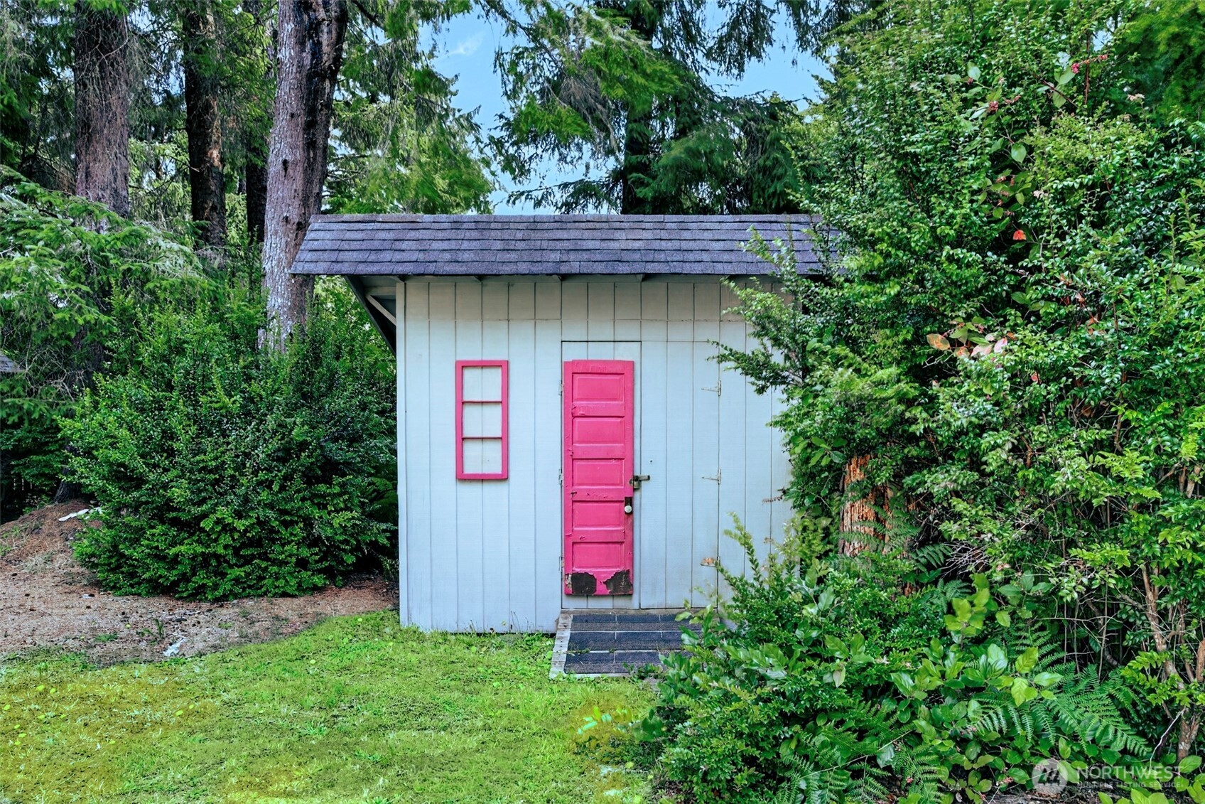1907 194th Street Property Photo 31