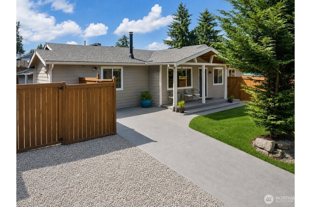 12117 179th Avenue Property Photo 4