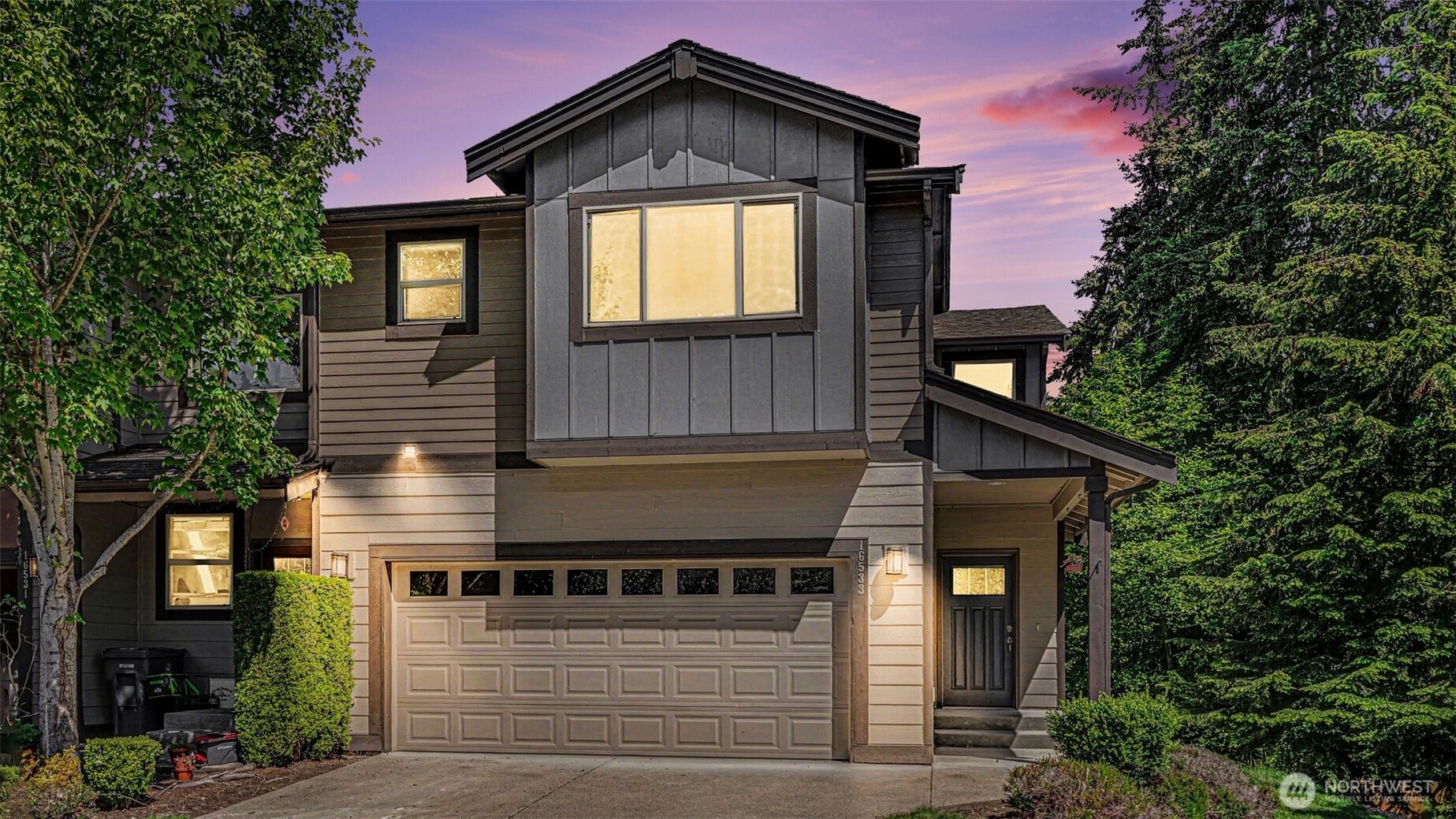 16533 2nd Park Property Photo 1