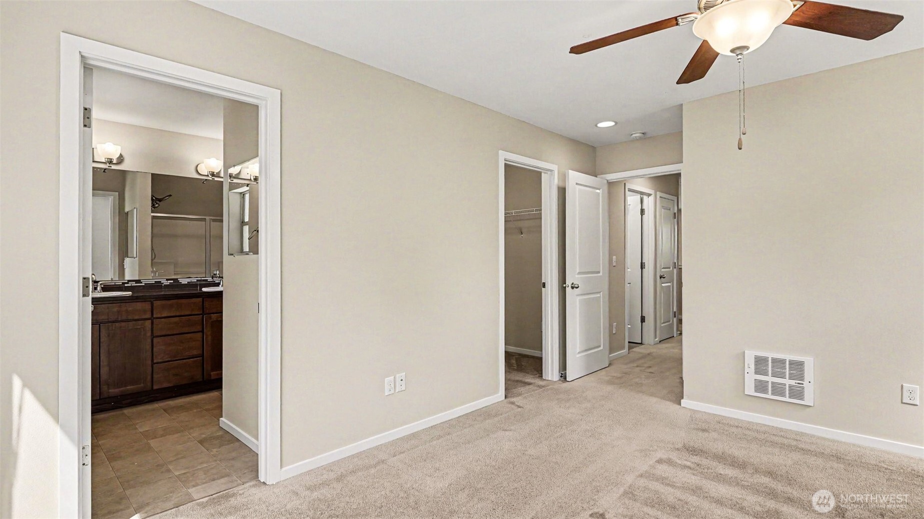 16533 2nd Park Property Photo 16