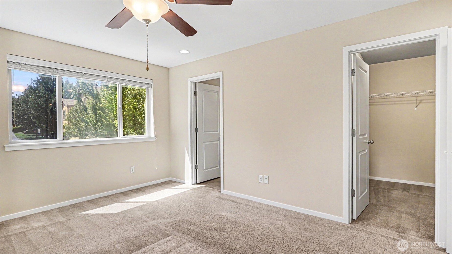 16533 2nd Park Property Photo 17