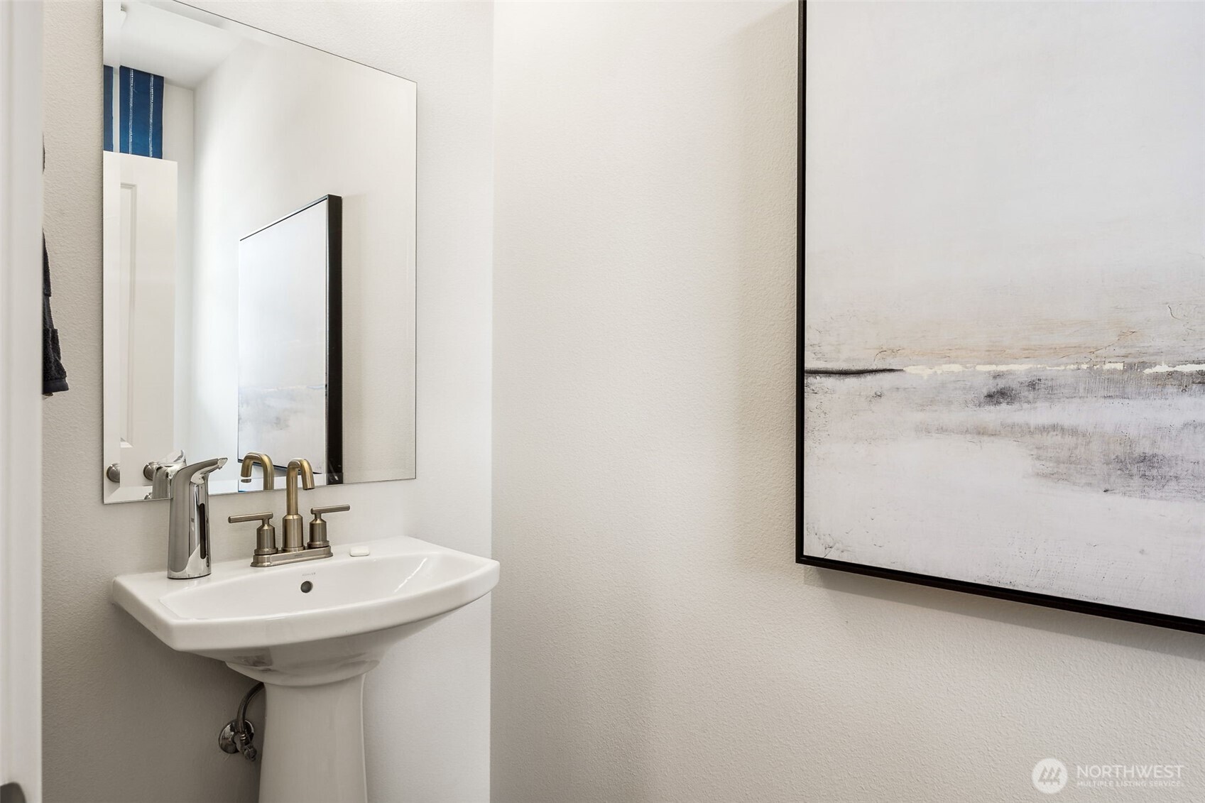 3942 Flat Top Drive Property Photo 4