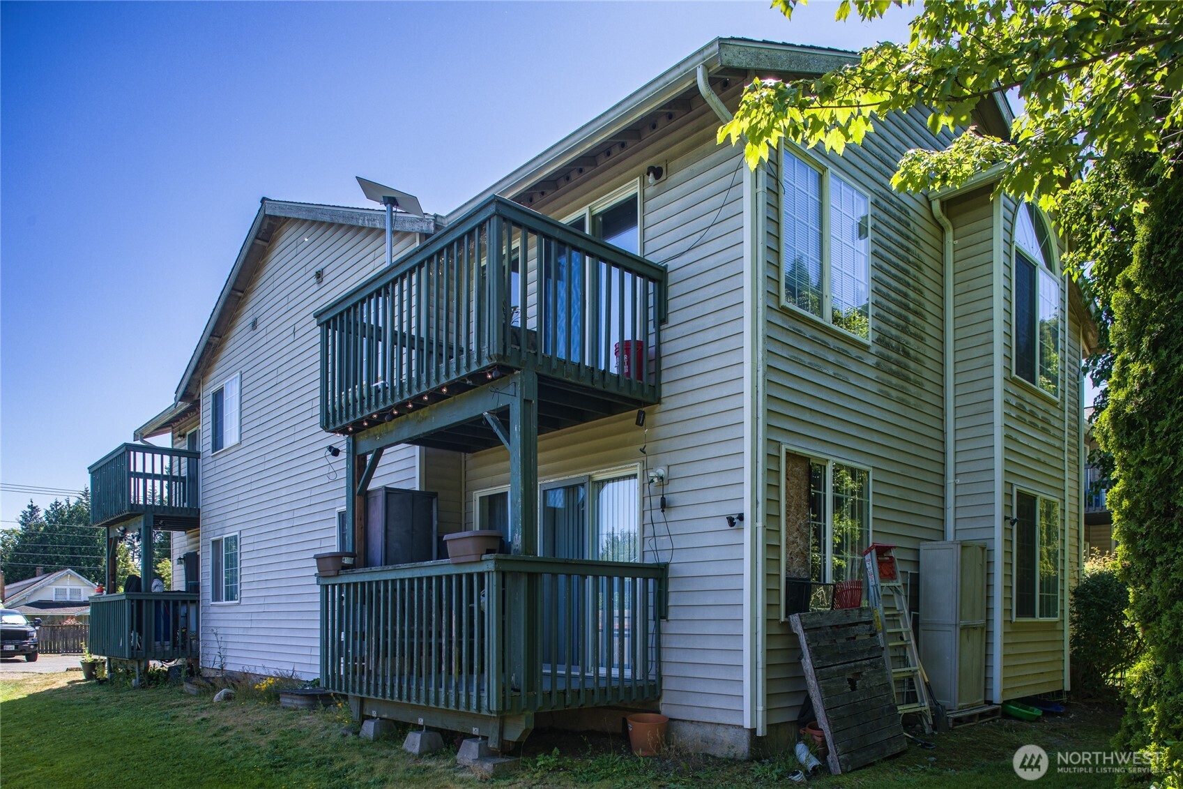 2340 Main Street Property Photo 4