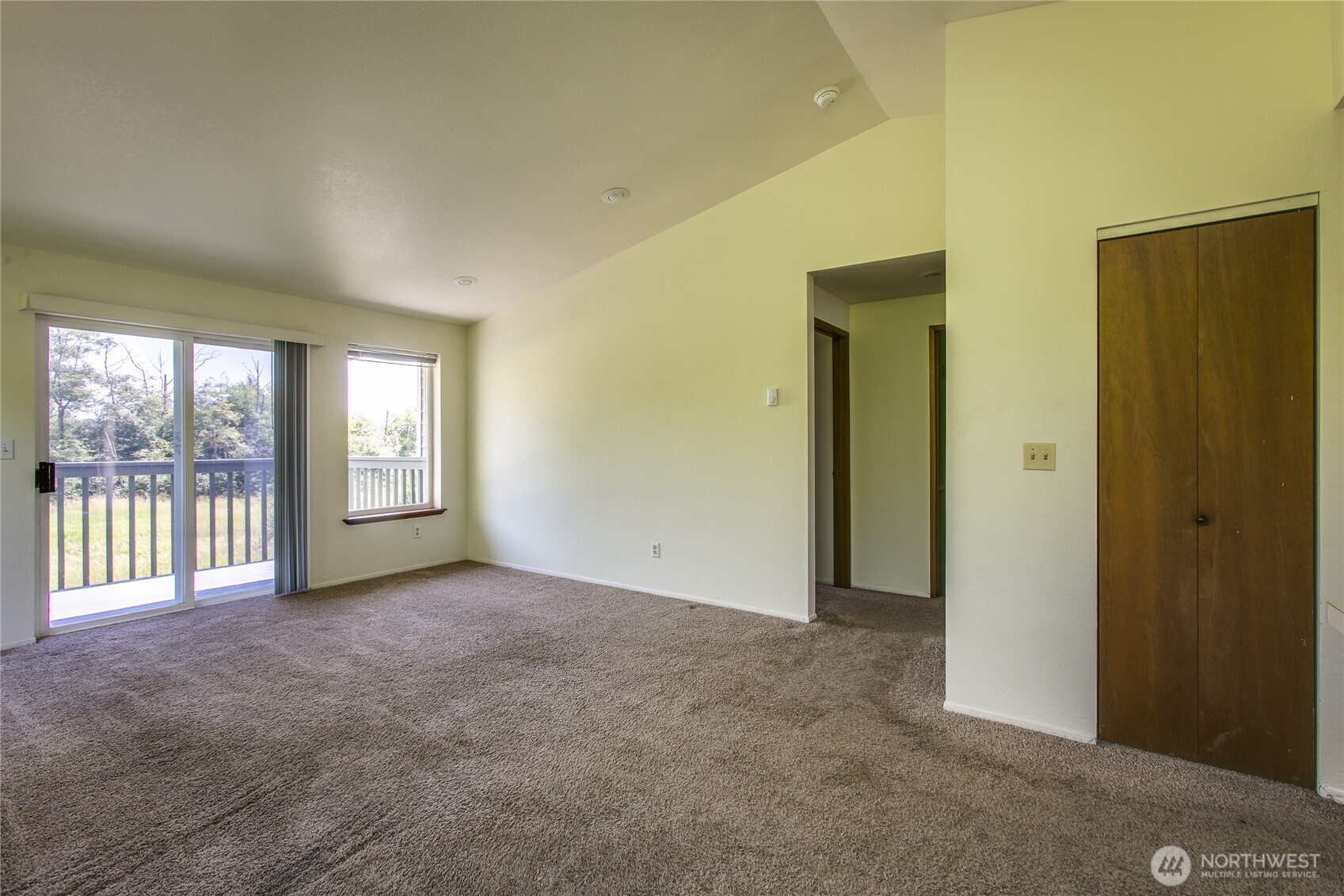2340 Main Street Property Photo 7
