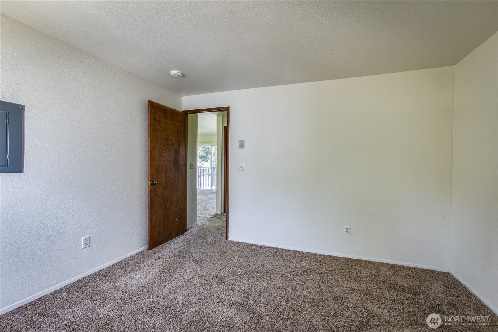 2340 Main Street Property Photo 15