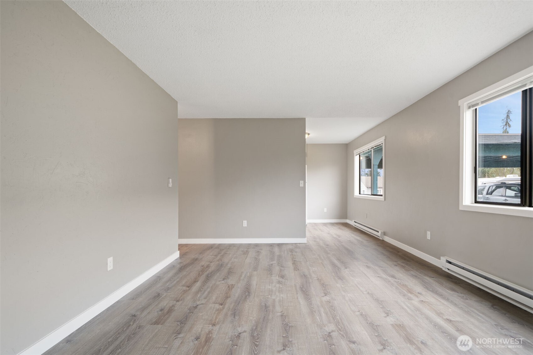 2938 E Walnut Street Property Photo 18