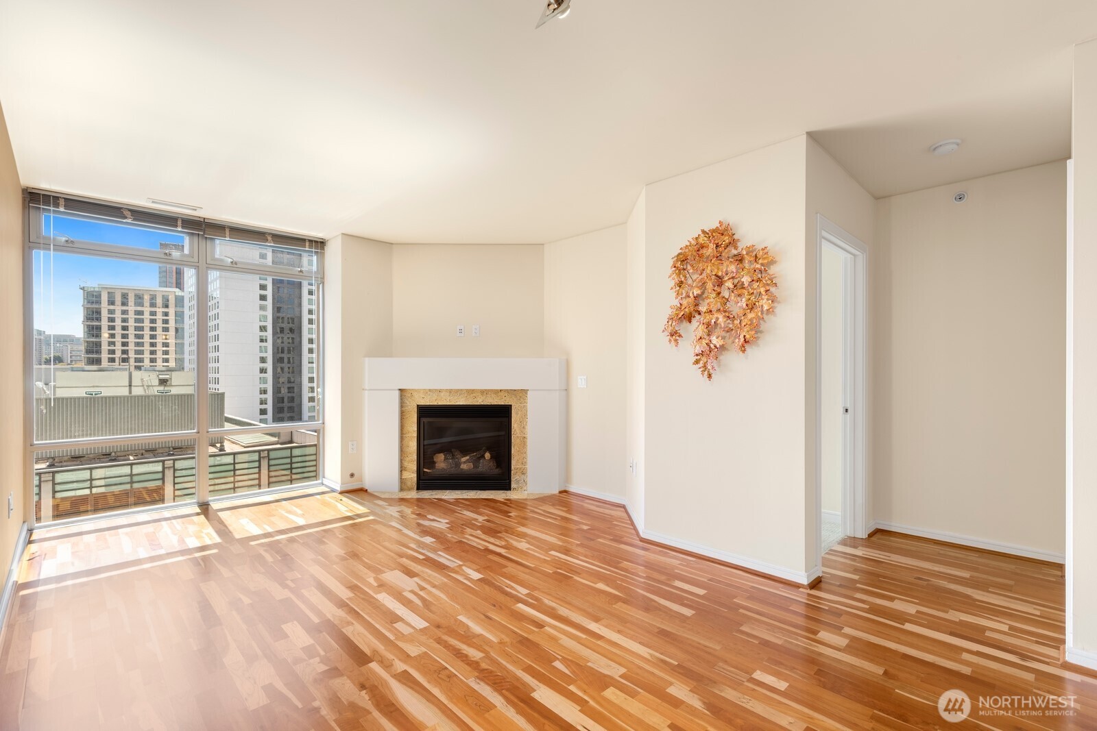 819 Virginia Street 2606 Property Photo 4