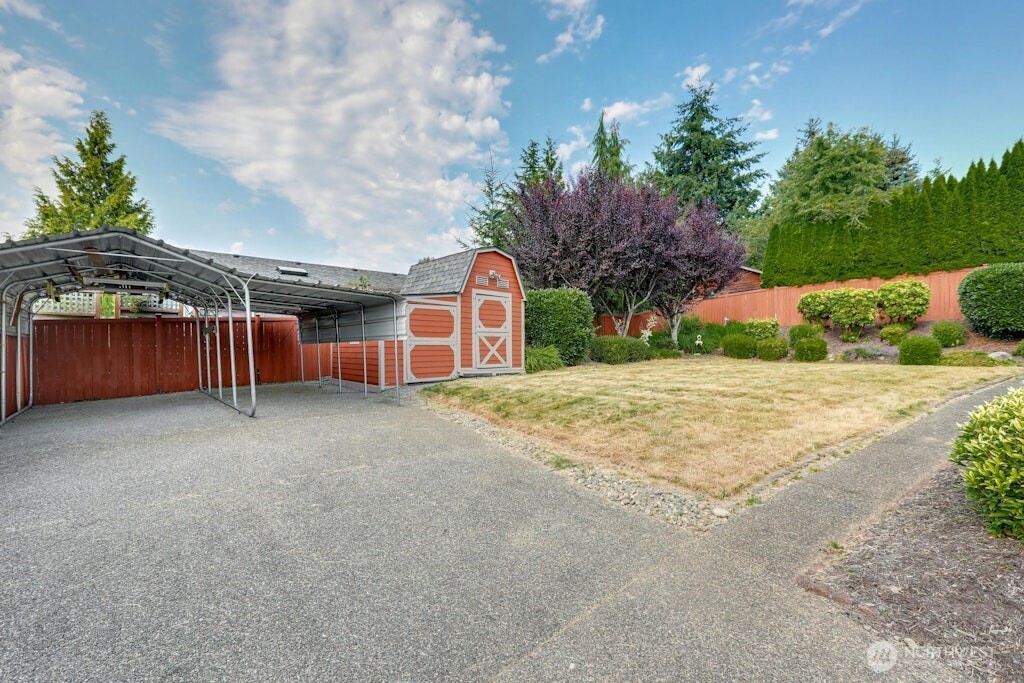 7403 78th Street Property Photo 33