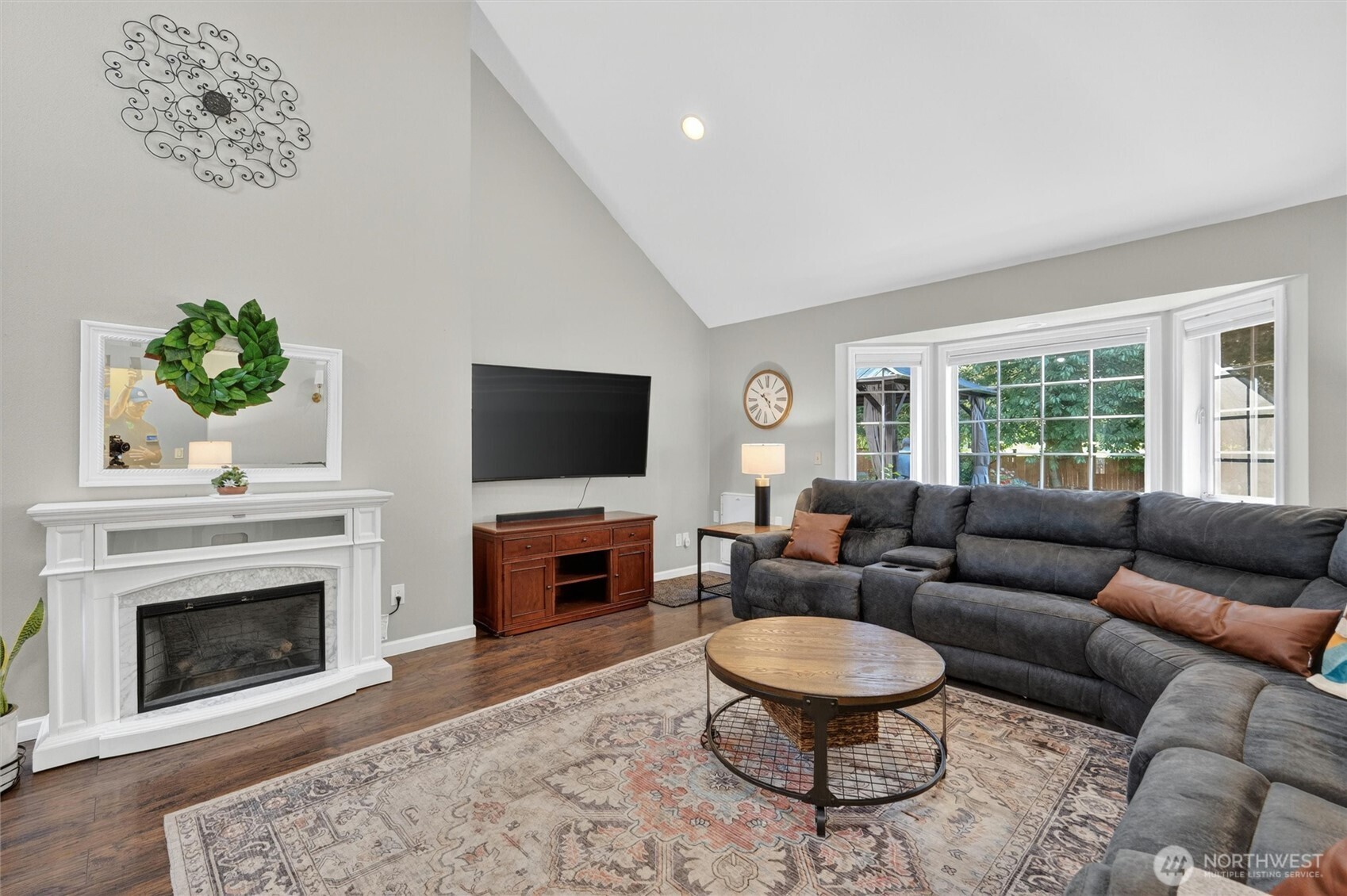 6898 Golf View Drive Property Photo 8